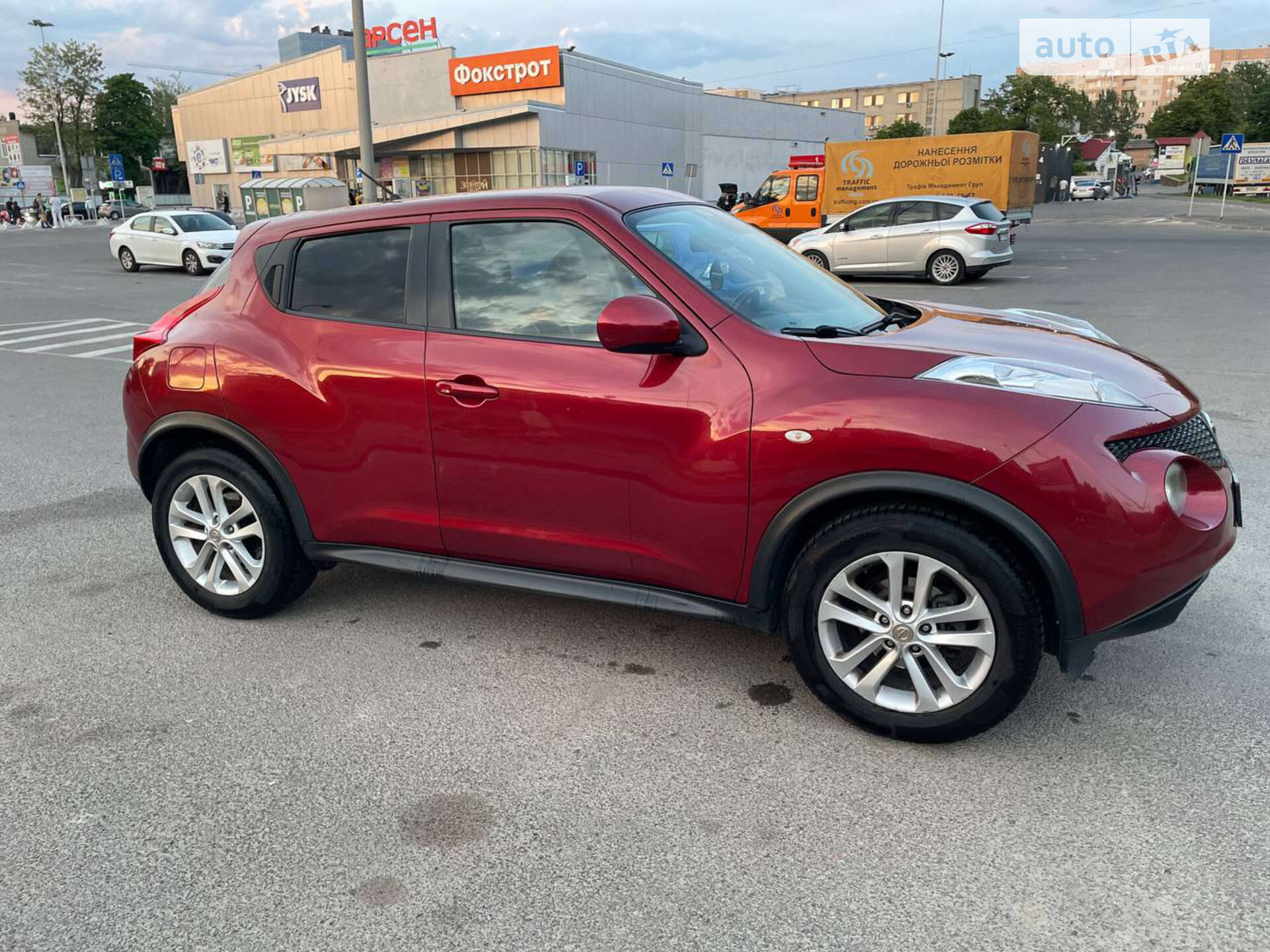 Головне фото звіту автомобіля NISSAN JUKE 2011