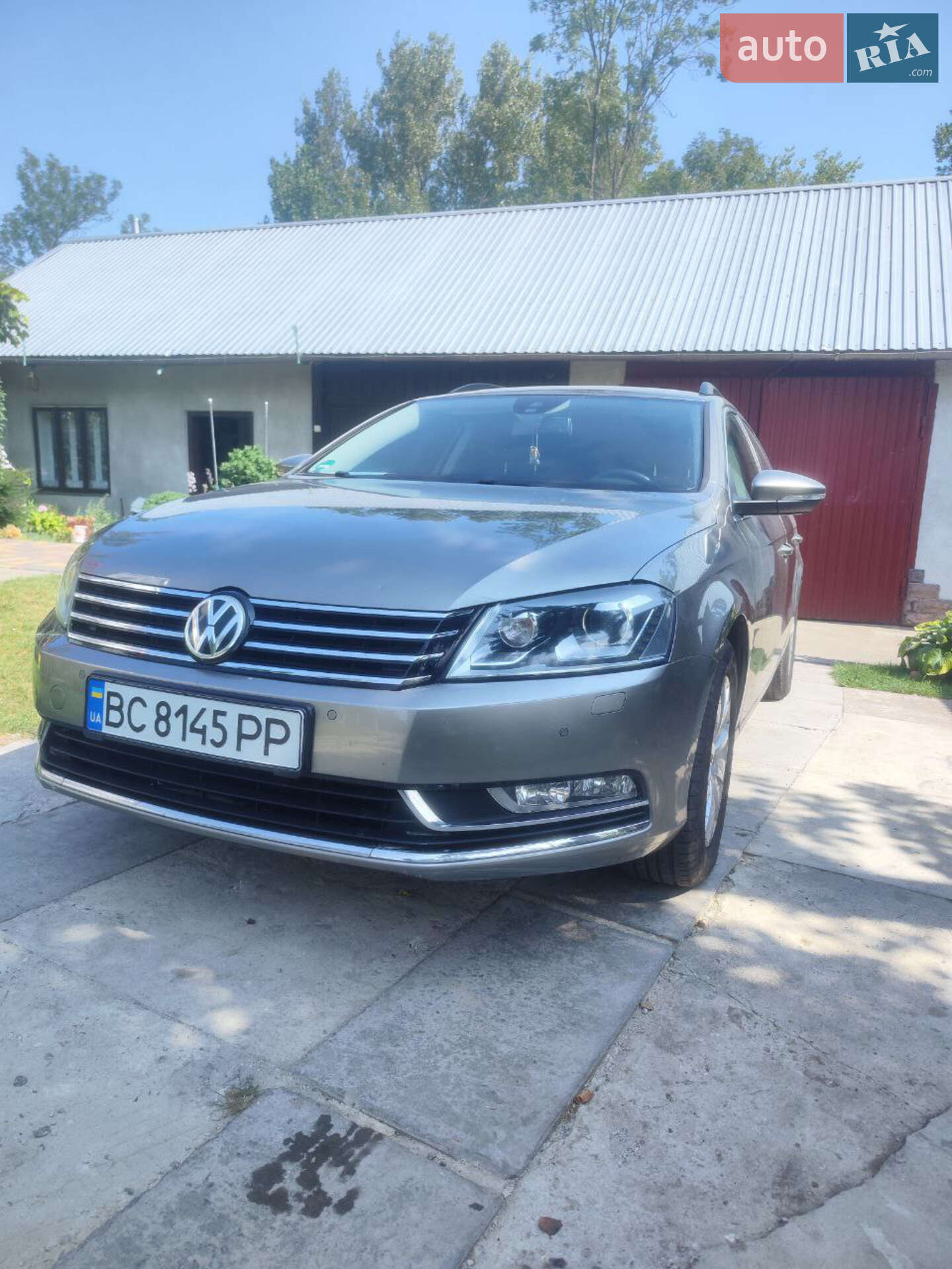 VOLKSWAGEN PASSAT 2012