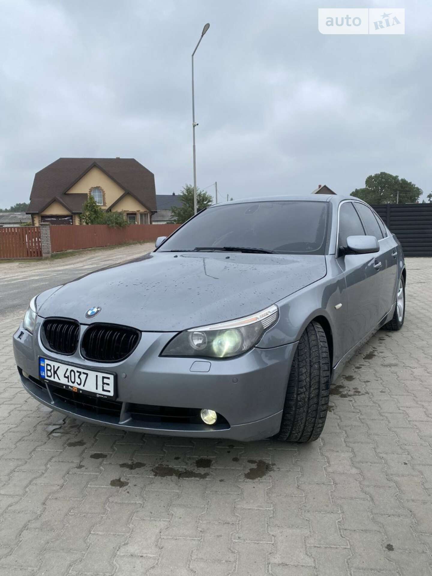 BMW 525 2004