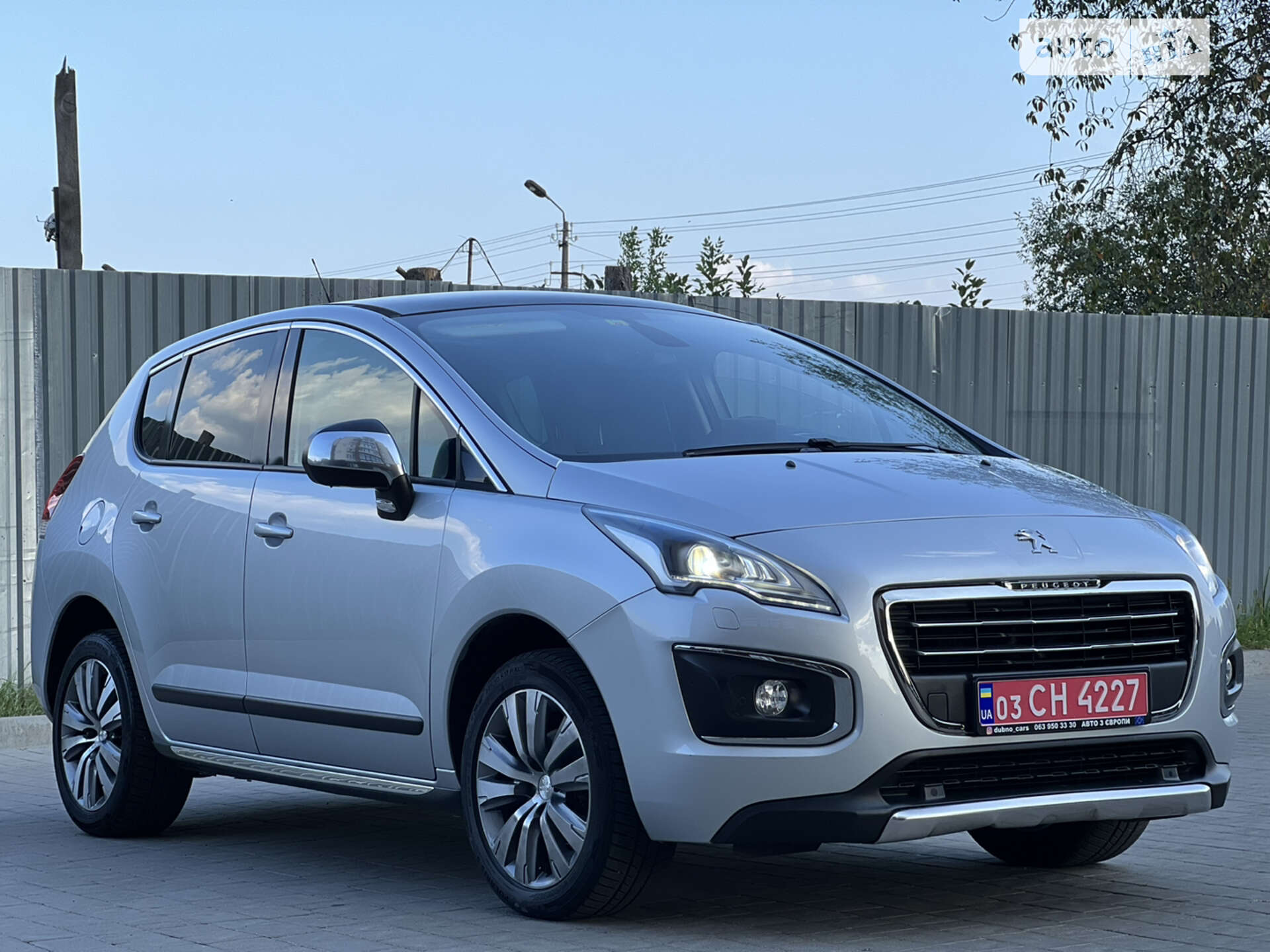 PEUGEOT 3008 2016