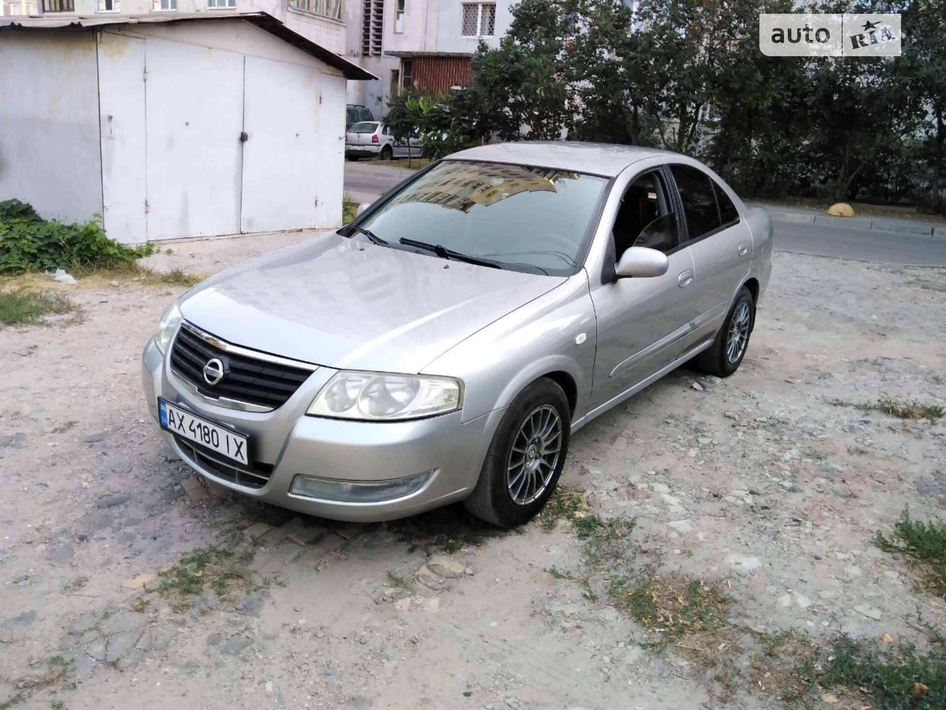 Nissan Almera 2008