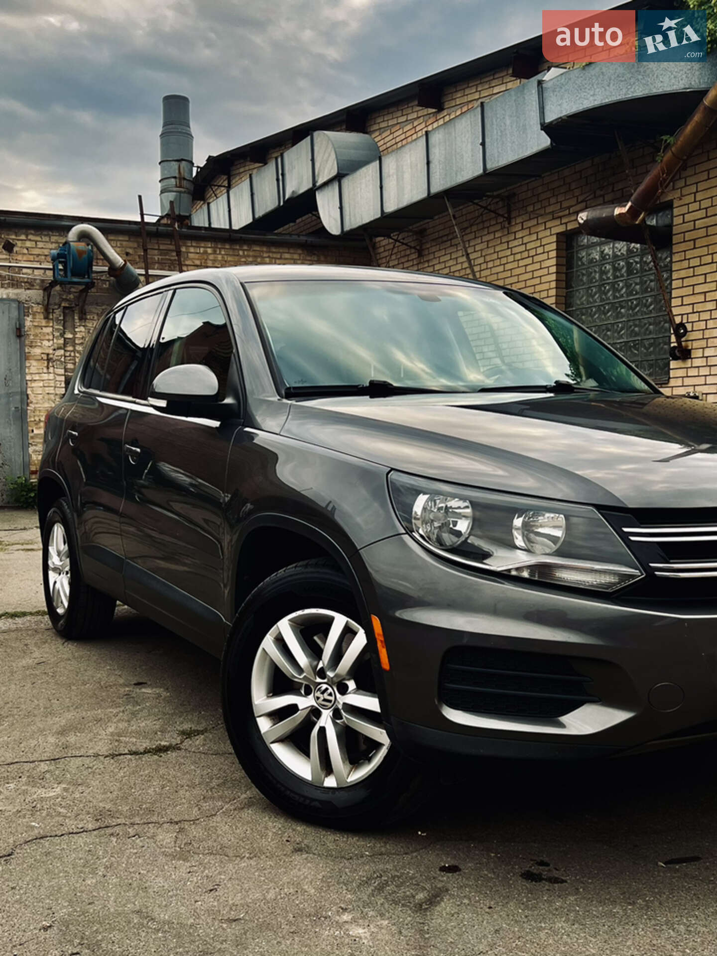 VOLKSWAGEN TIGUAN 2013