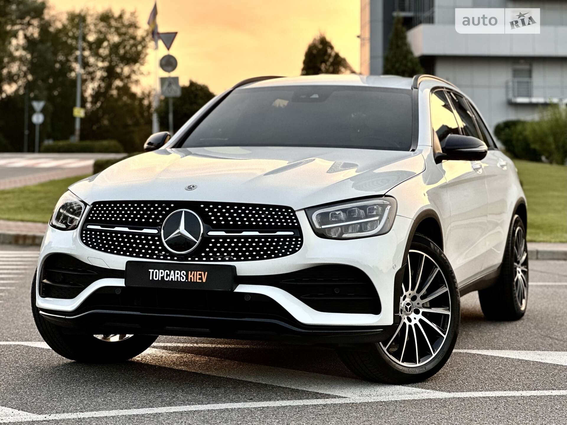 MERCEDES-BENZ GLC 220D 2020