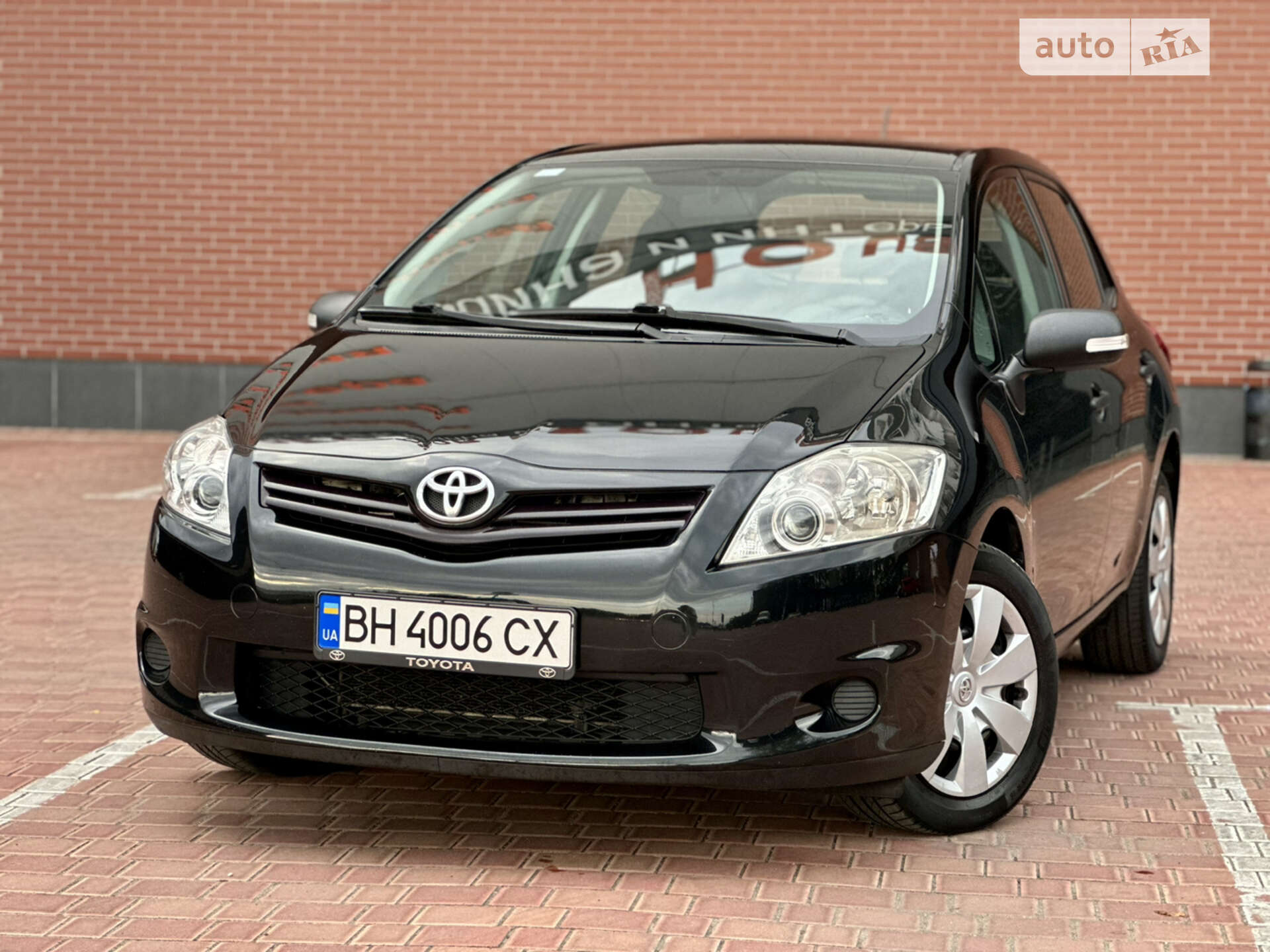 TOYOTA AURIS 2010