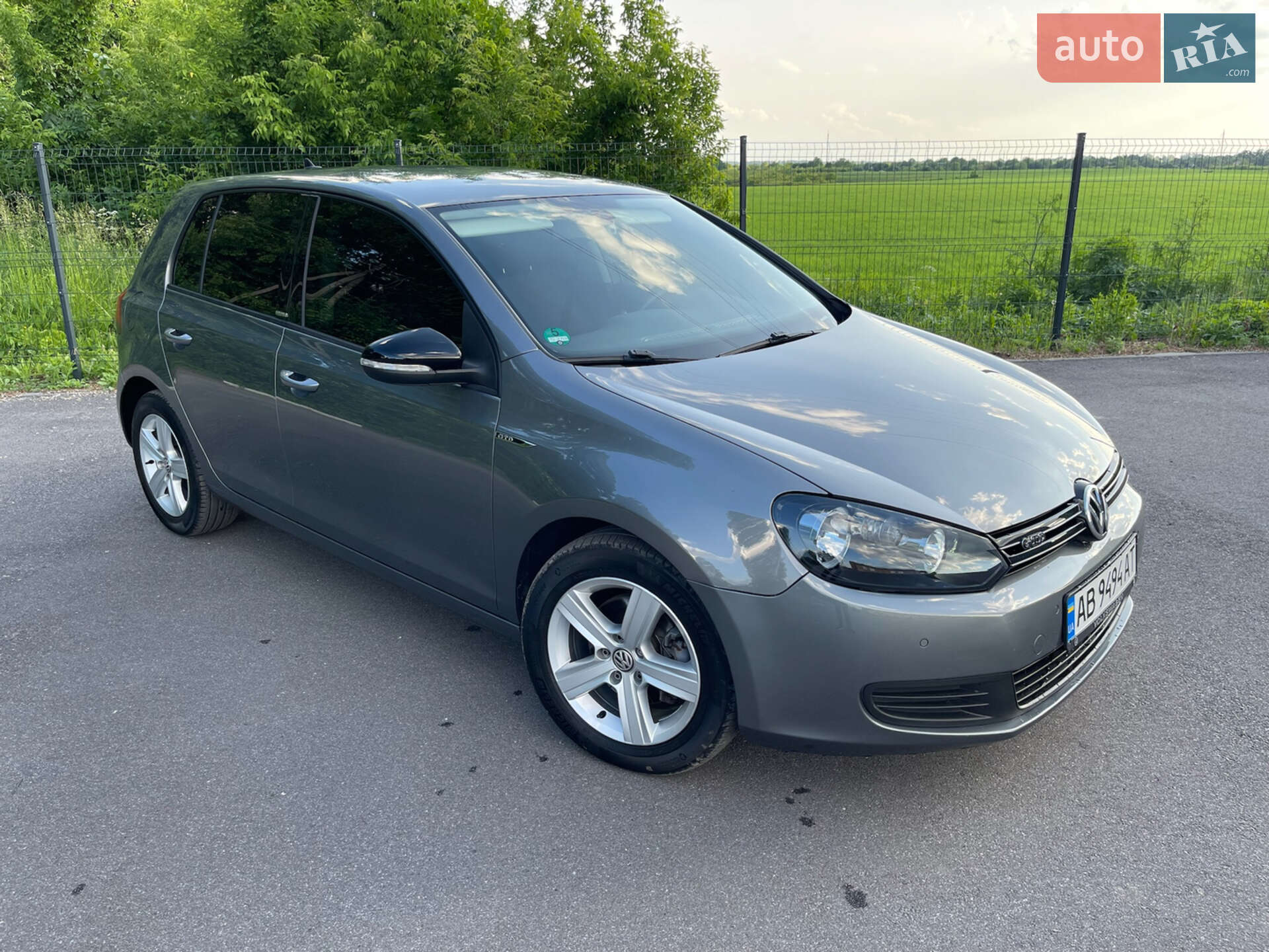 VOLKSWAGEN GOLF 2010