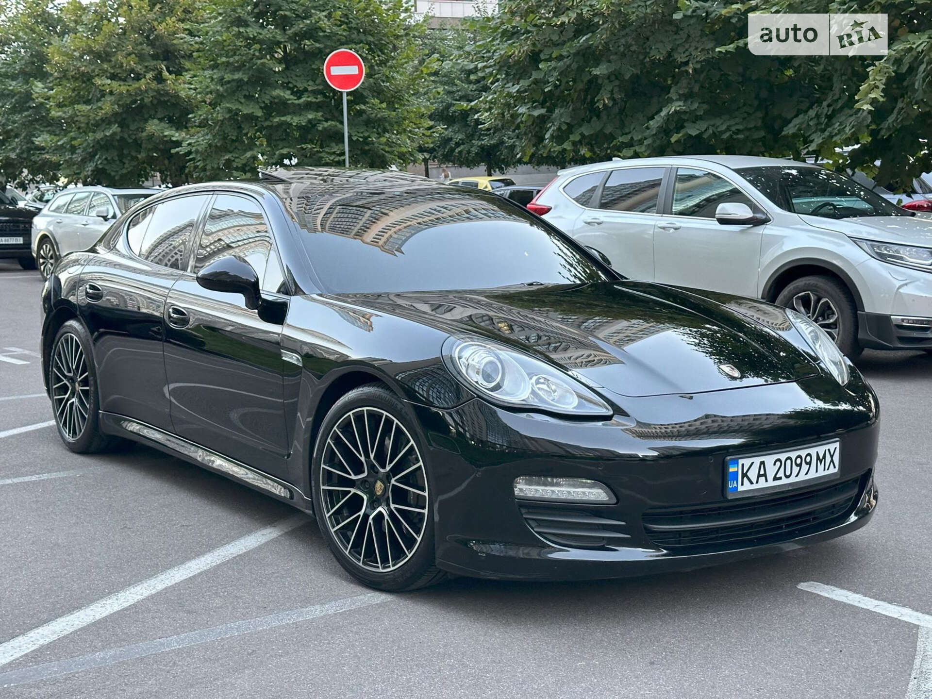 PORSCHE PANAMERA 2011