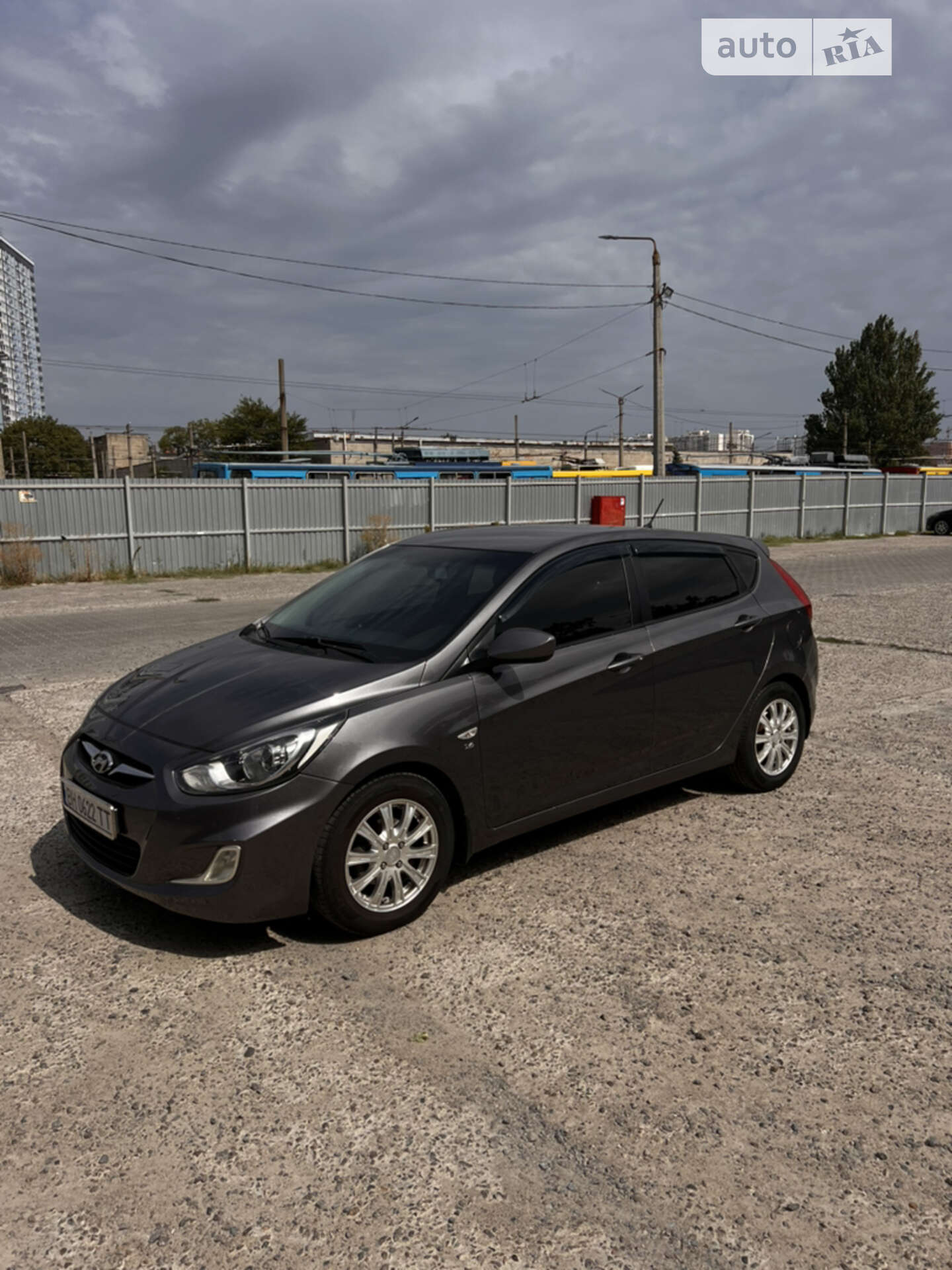 Головне фото звіту автомобіля HYUNDAI ACCENT 2012