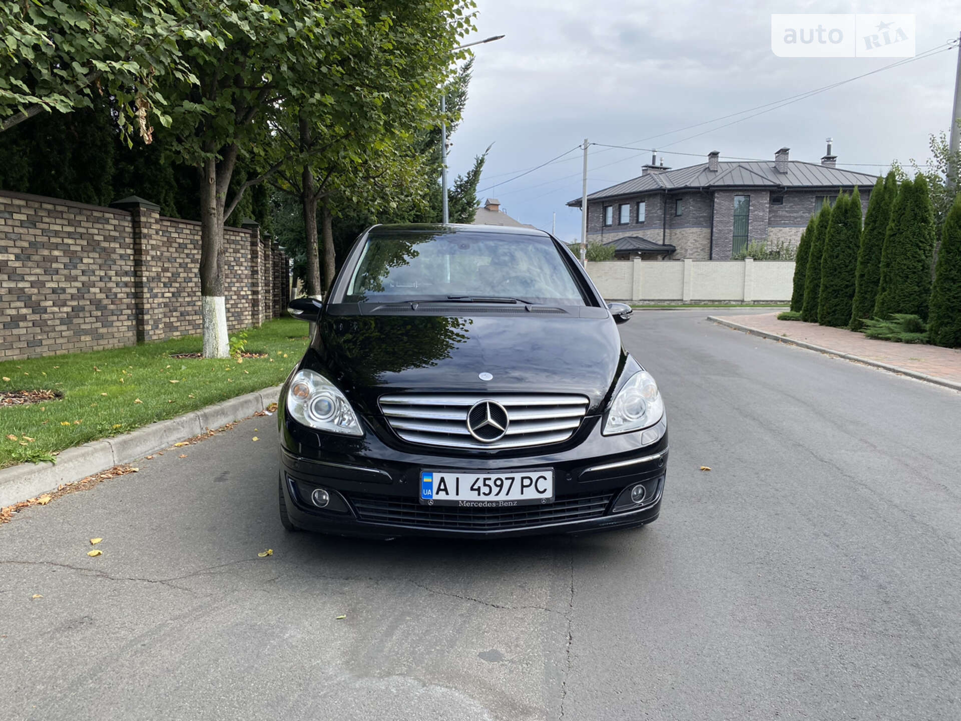 Головне фото звіту автомобіля MERCEDES-BENZ B 200 2006