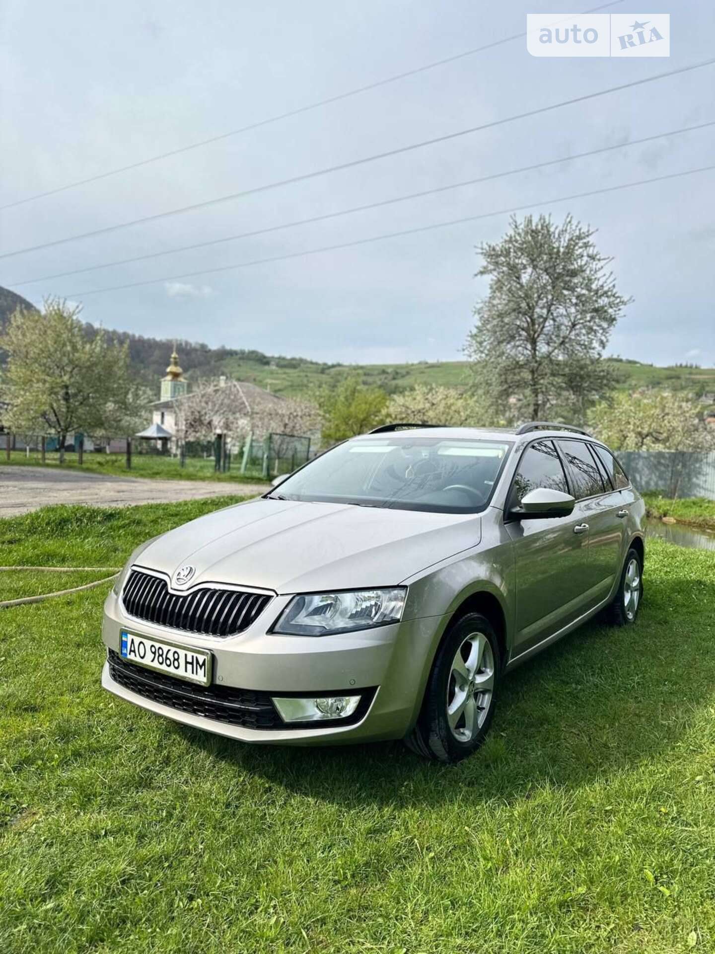 Головне фото звіту автомобіля SKODA OCTAVIA 2013