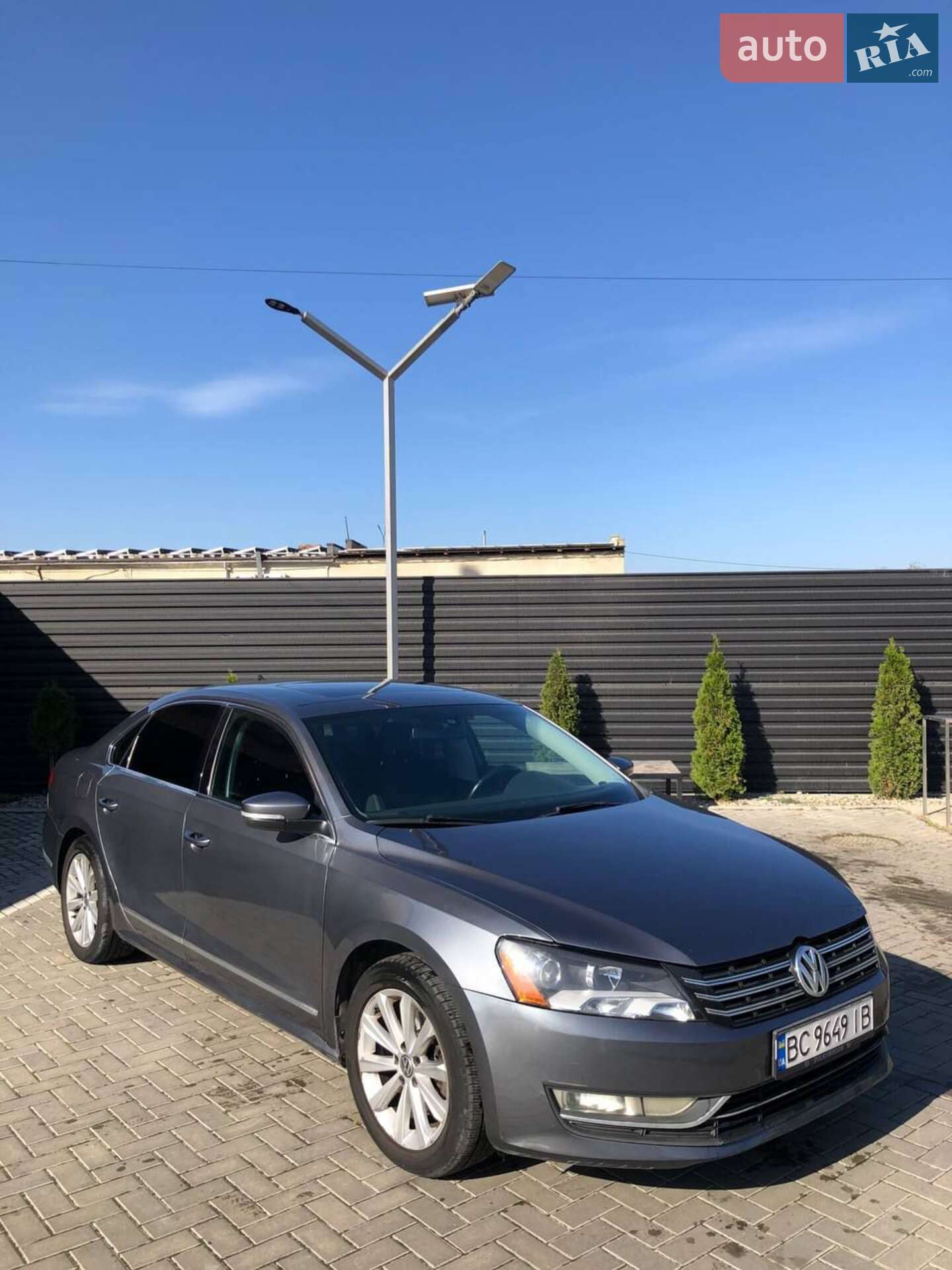 VOLKSWAGEN PASSAT 2013