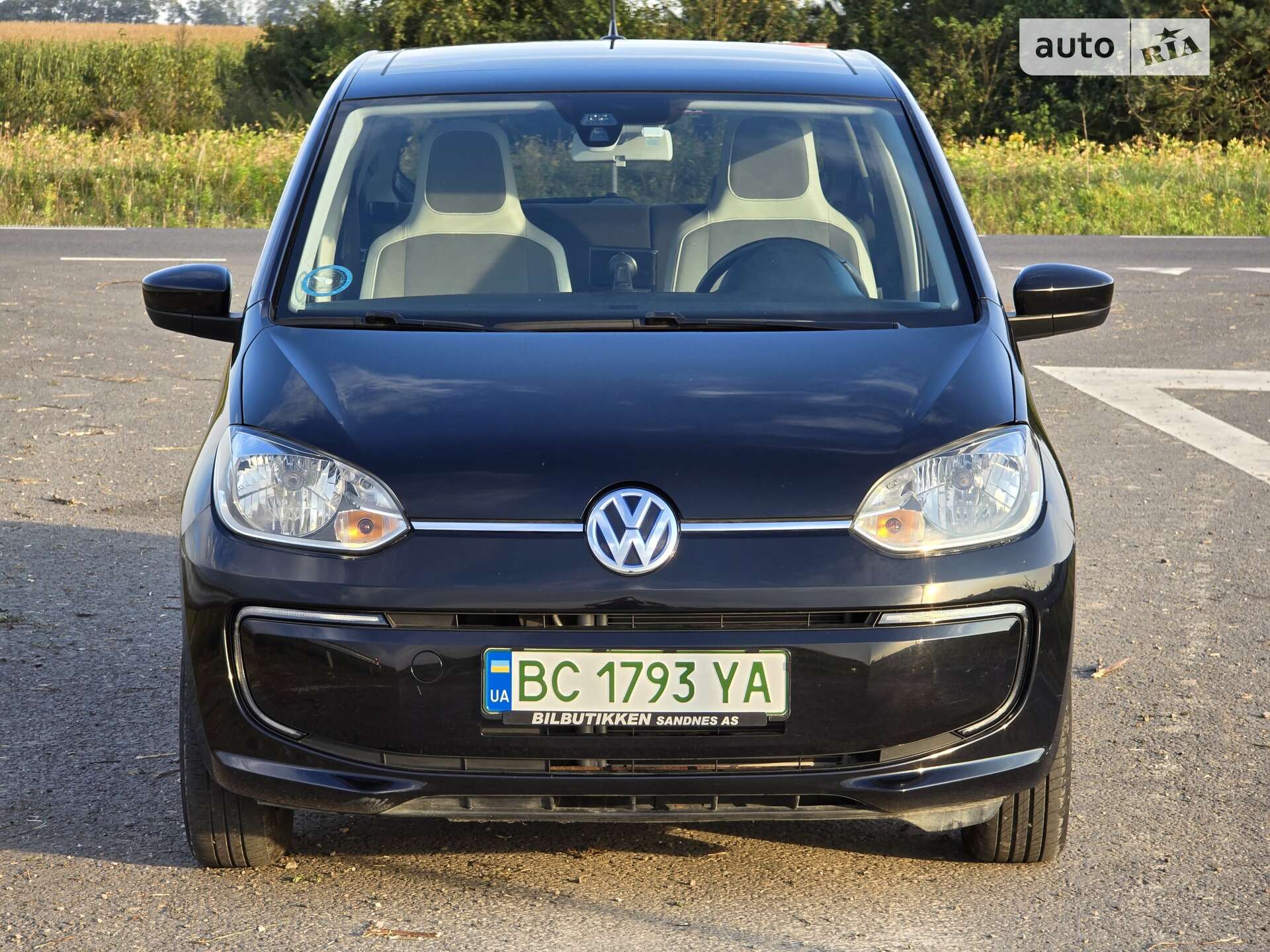 VOLKSWAGEN UP 2014
