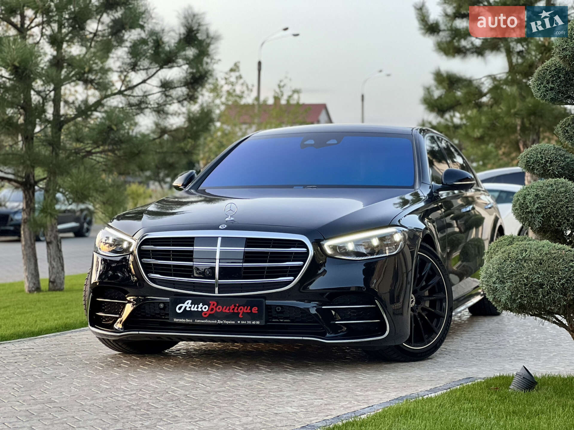 Головне фото звіту автомобіля MERCEDES-BENZ S 500 2021