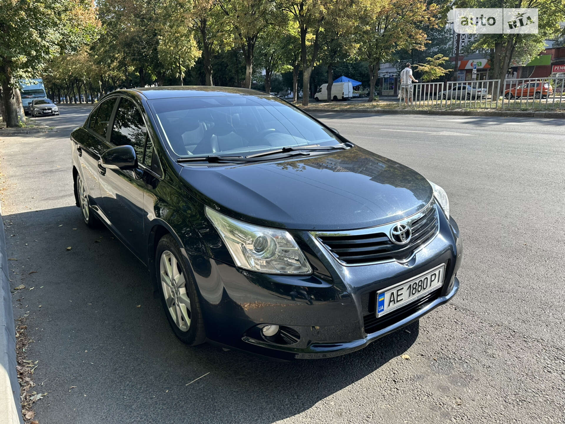 TOYOTA AVENSIS 2011