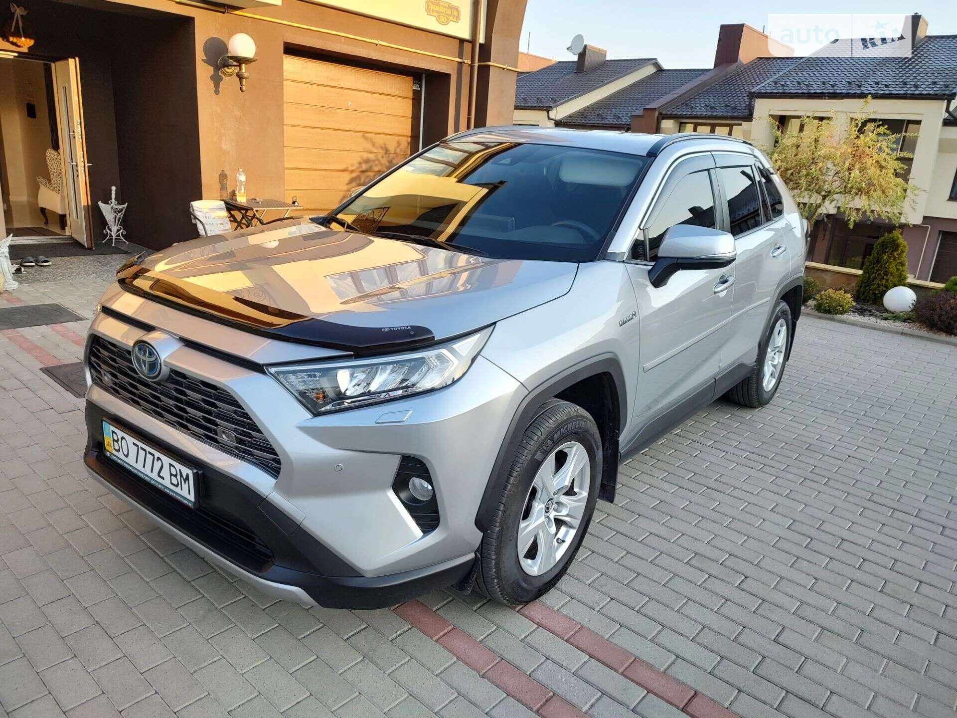 TOYOTA RAV4