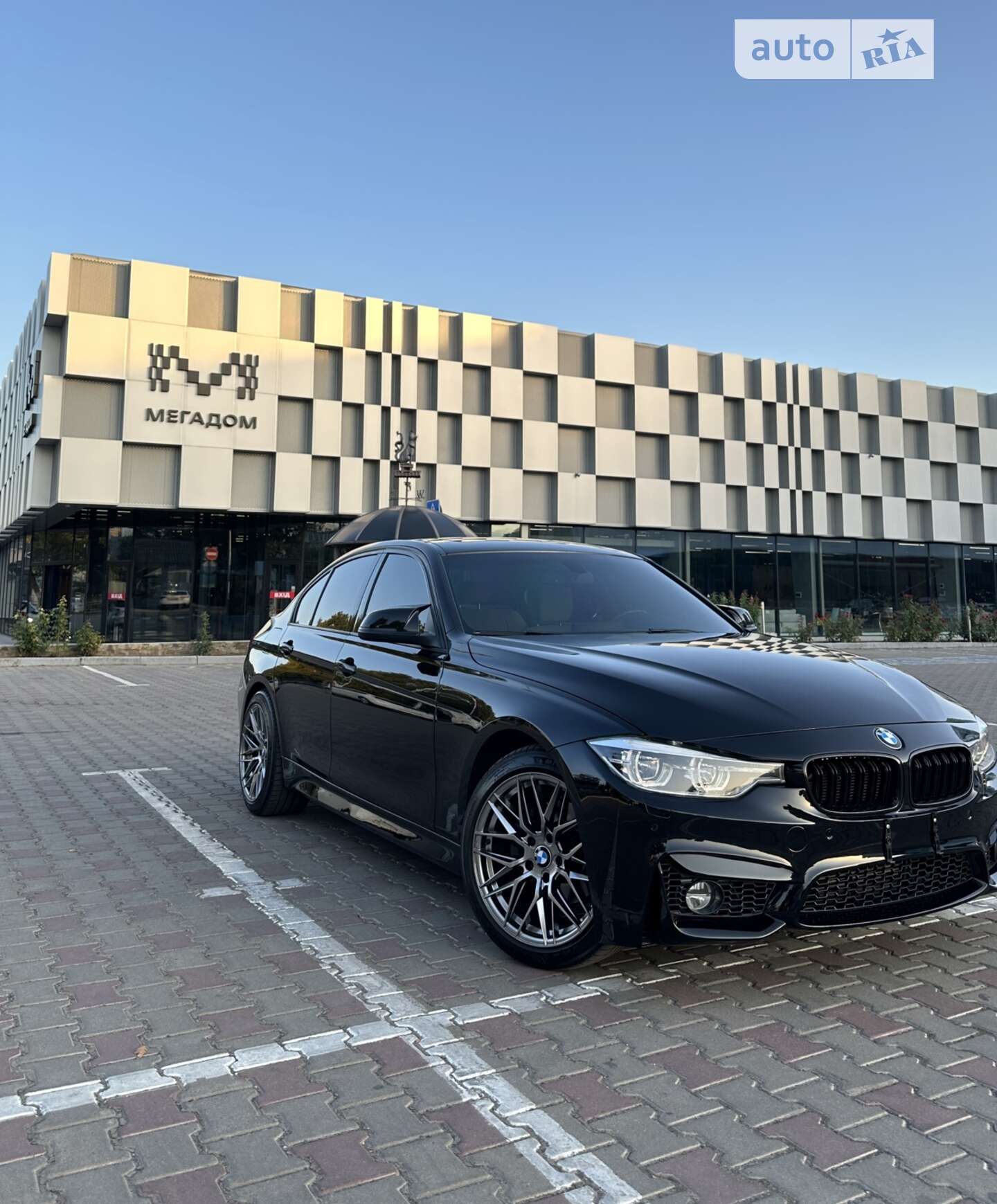 BMW 328I
