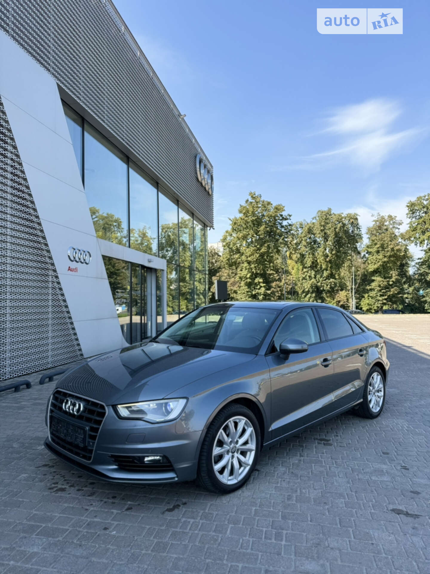 Головне фото звіту автомобіля AUDI A3 2015