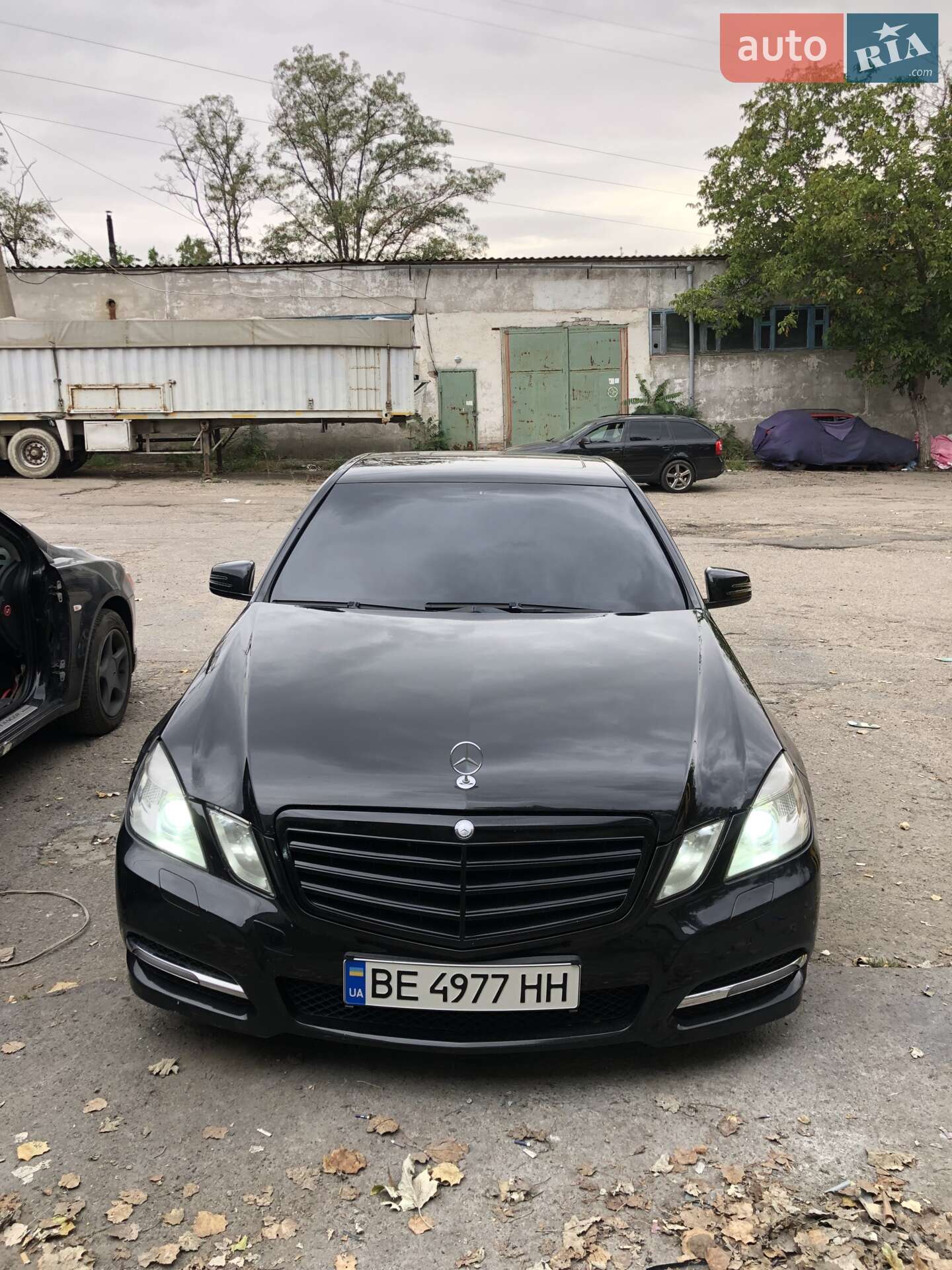 MERCEDES-BENZ E 200 2012