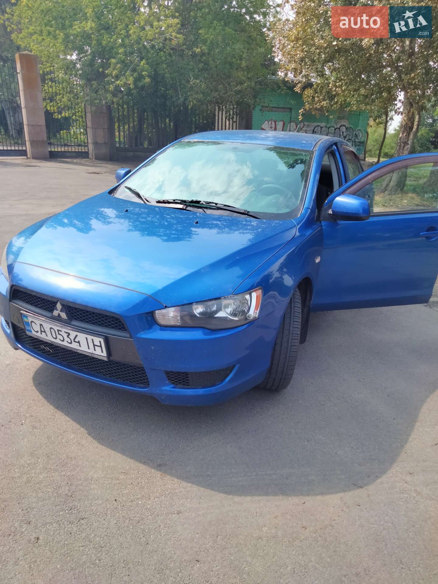 MITSUBISHI LANCER 2011
