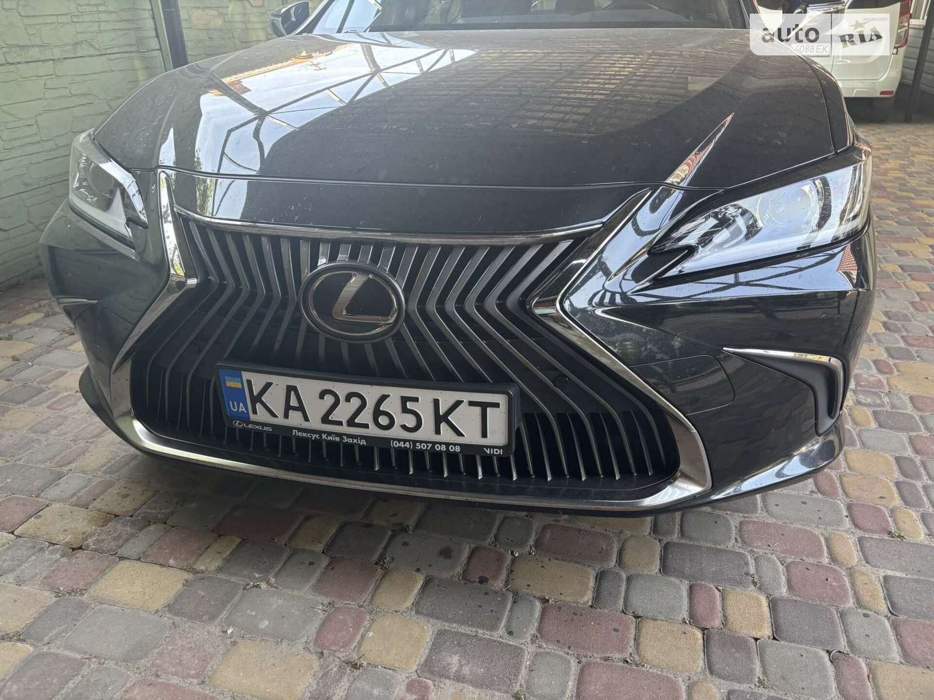 LEXUS ES 250 2021