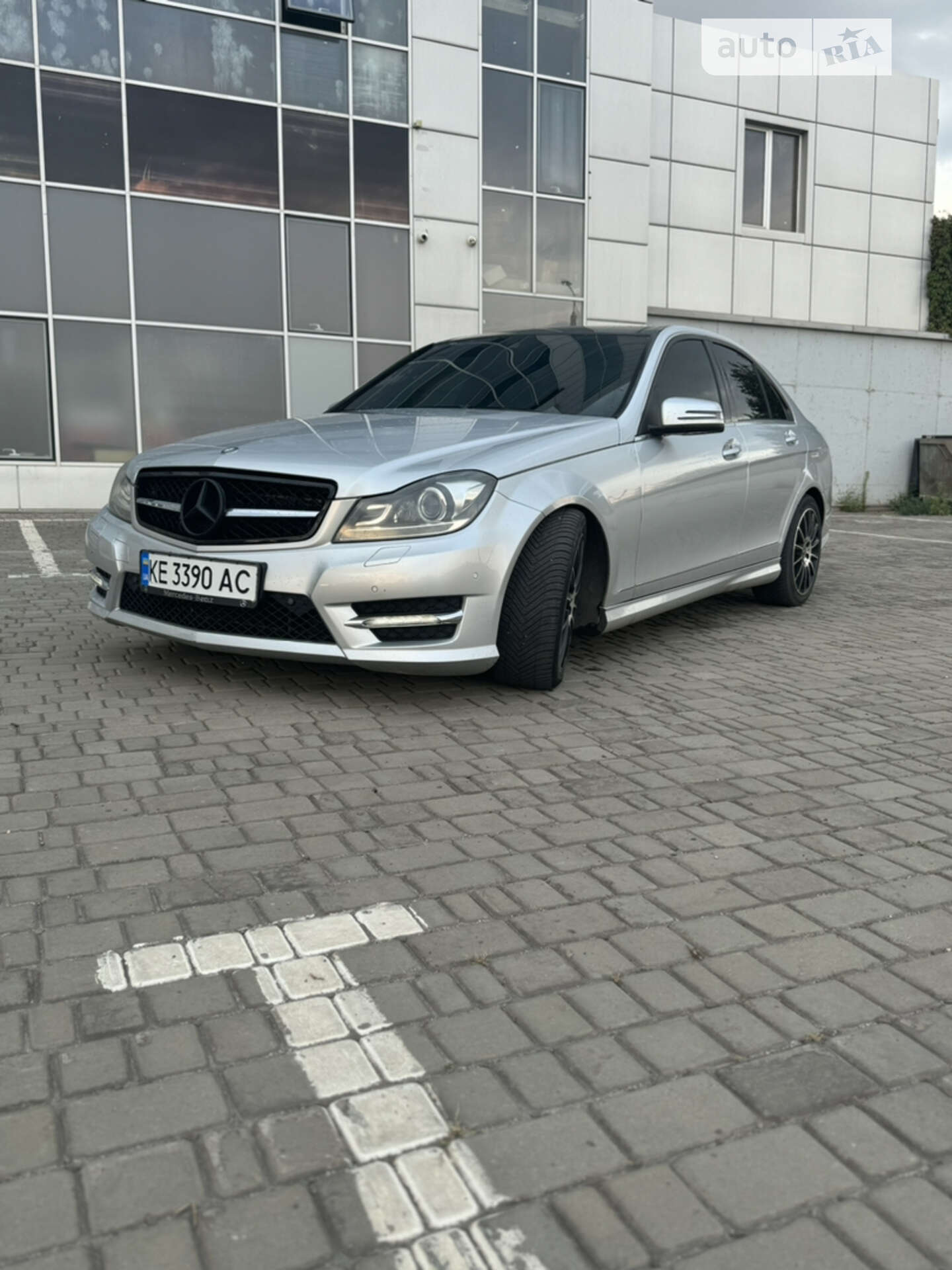 MERCEDES-BENZ C 300 2012
