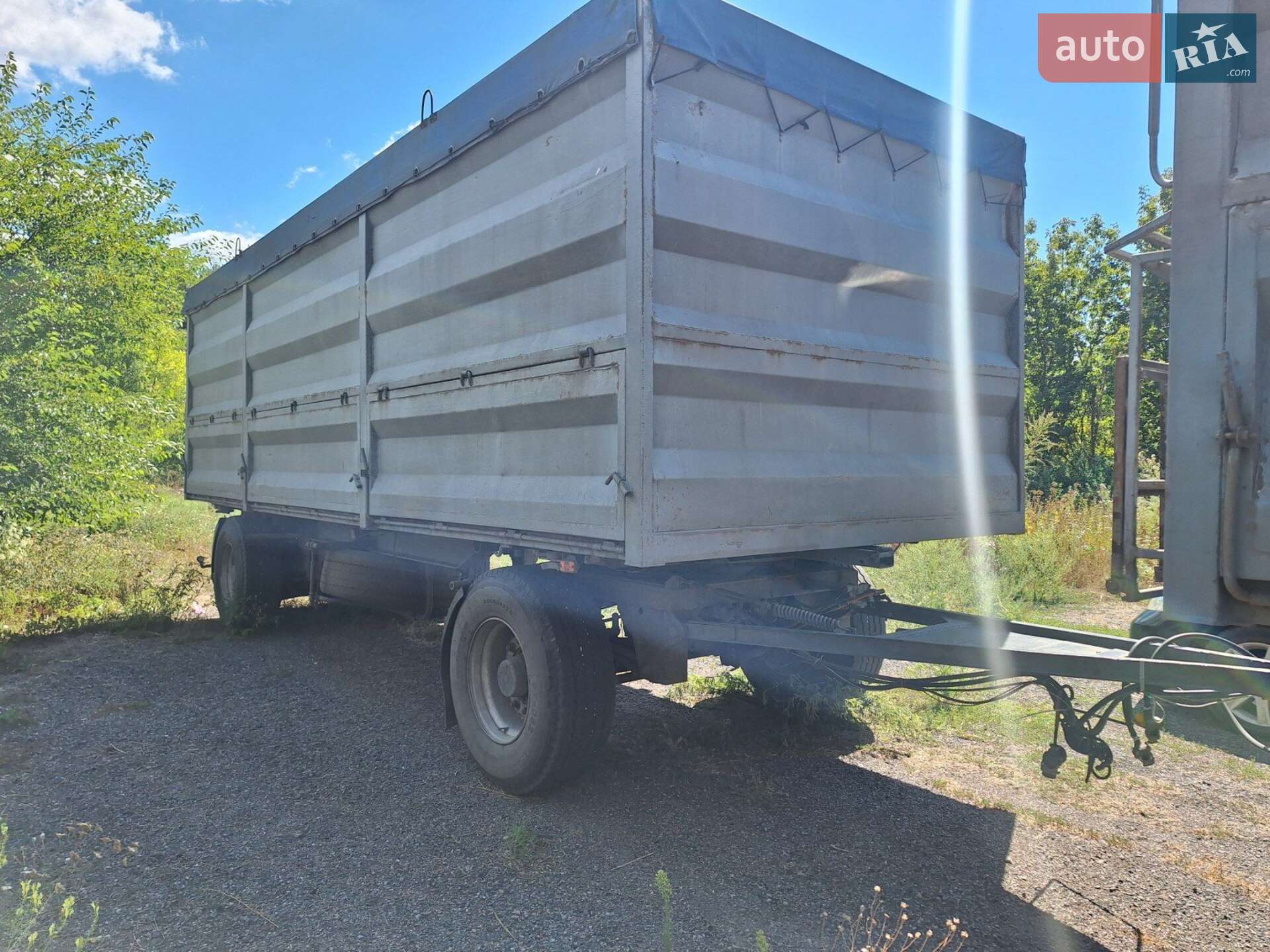 Головне фото звіту автомобіля LUEBTHEEN WA 18-1 1997