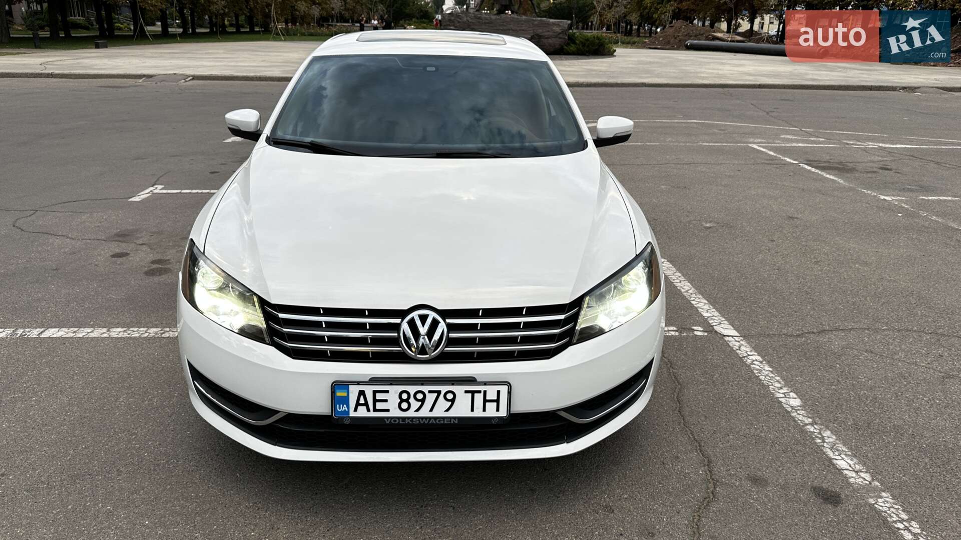 VOLKSWAGEN PASSAT 2012
