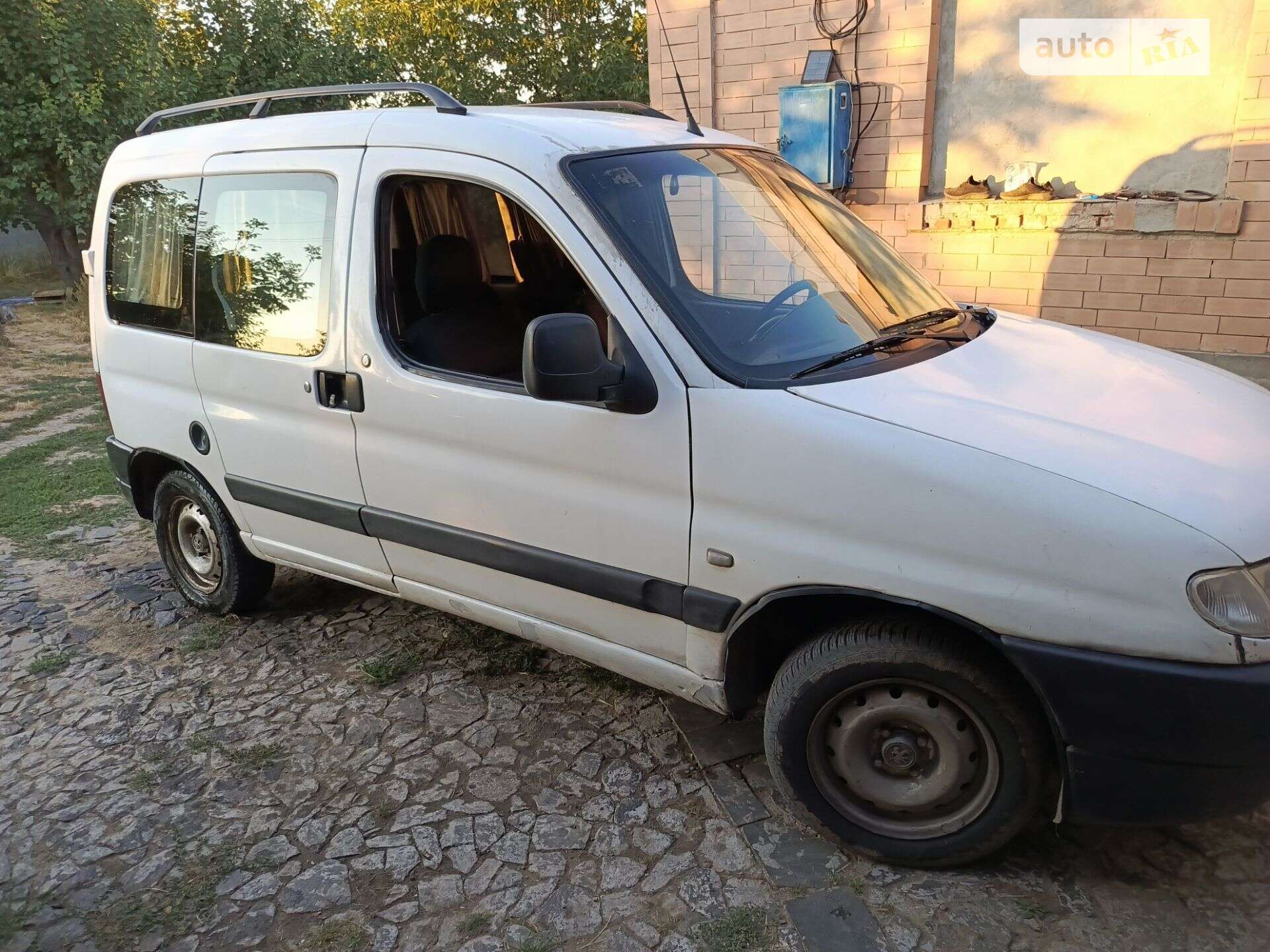 PEUGEOT PARTNER 2002