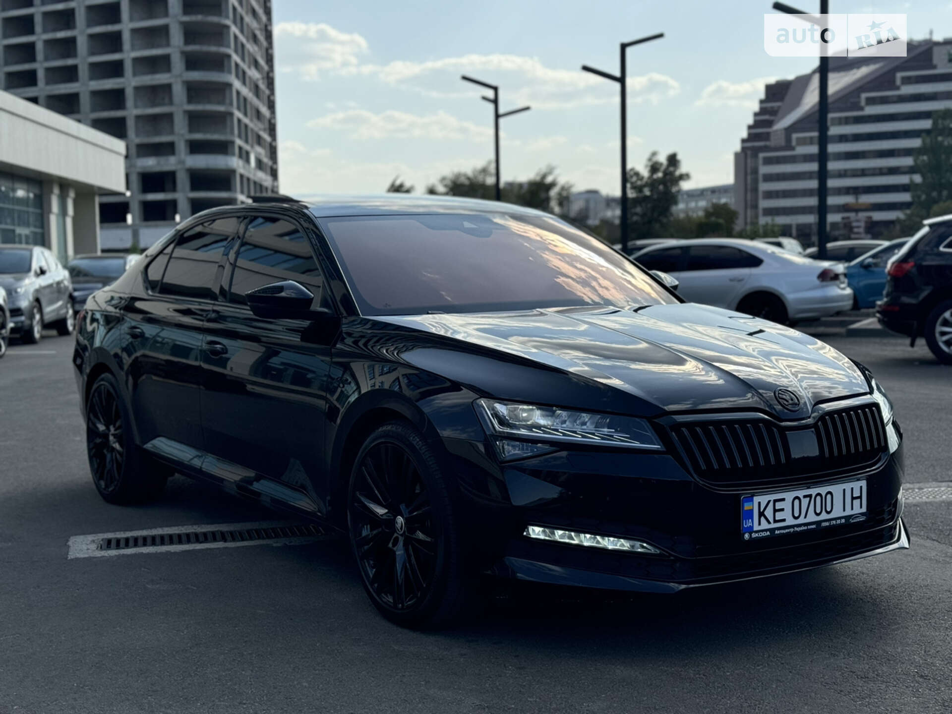 Головне фото звіту автомобіля SKODA SUPERB 2020