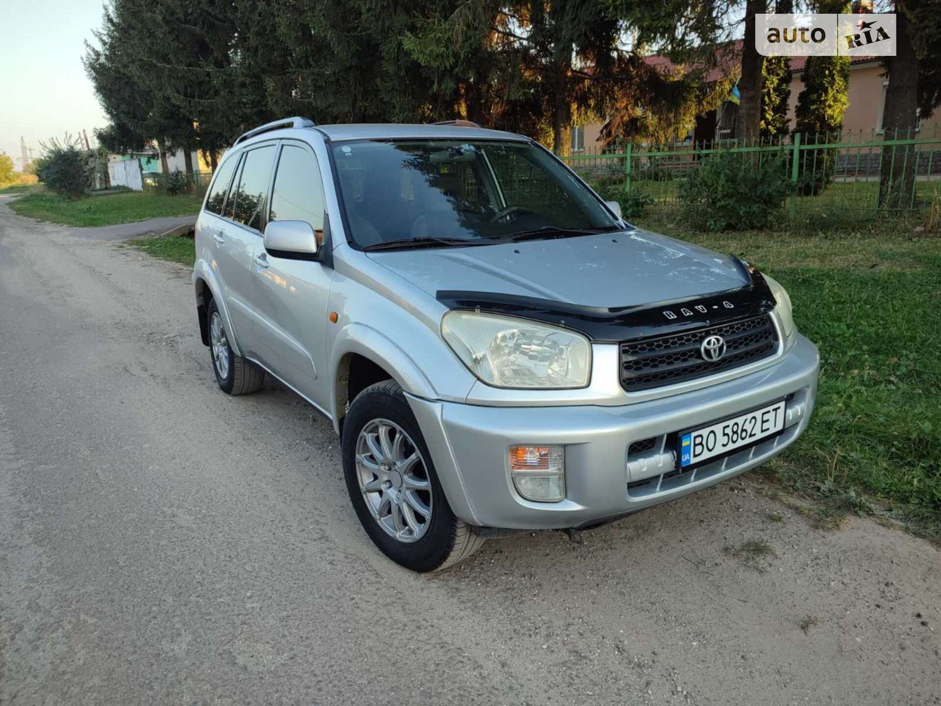 TOYOTA RAV4