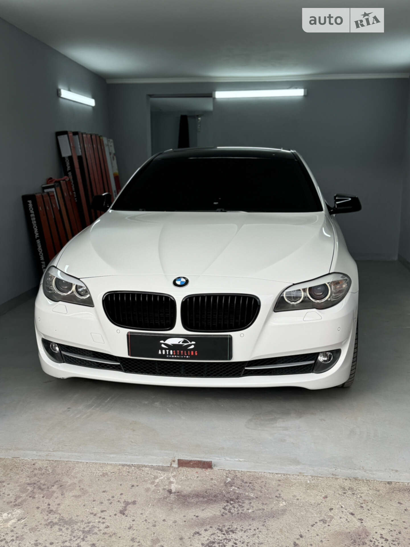 BMW 528I 2010