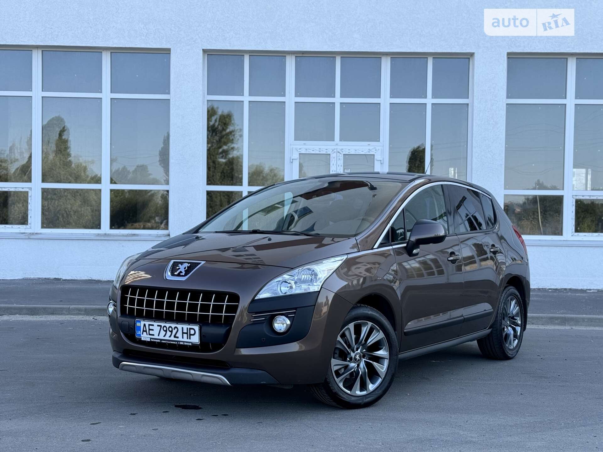 PEUGEOT 3008 2013