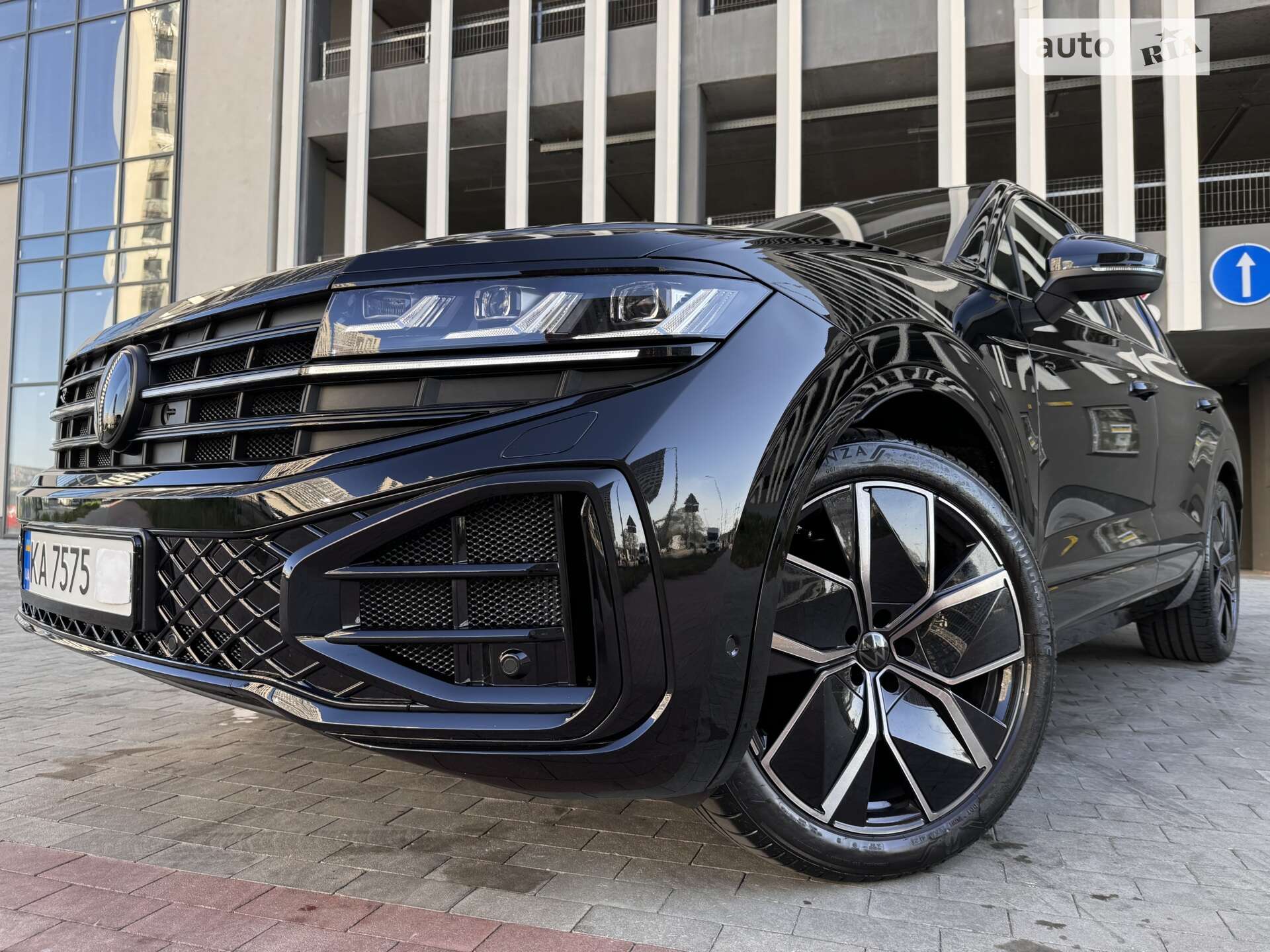 VOLKSWAGEN TOUAREG 2024