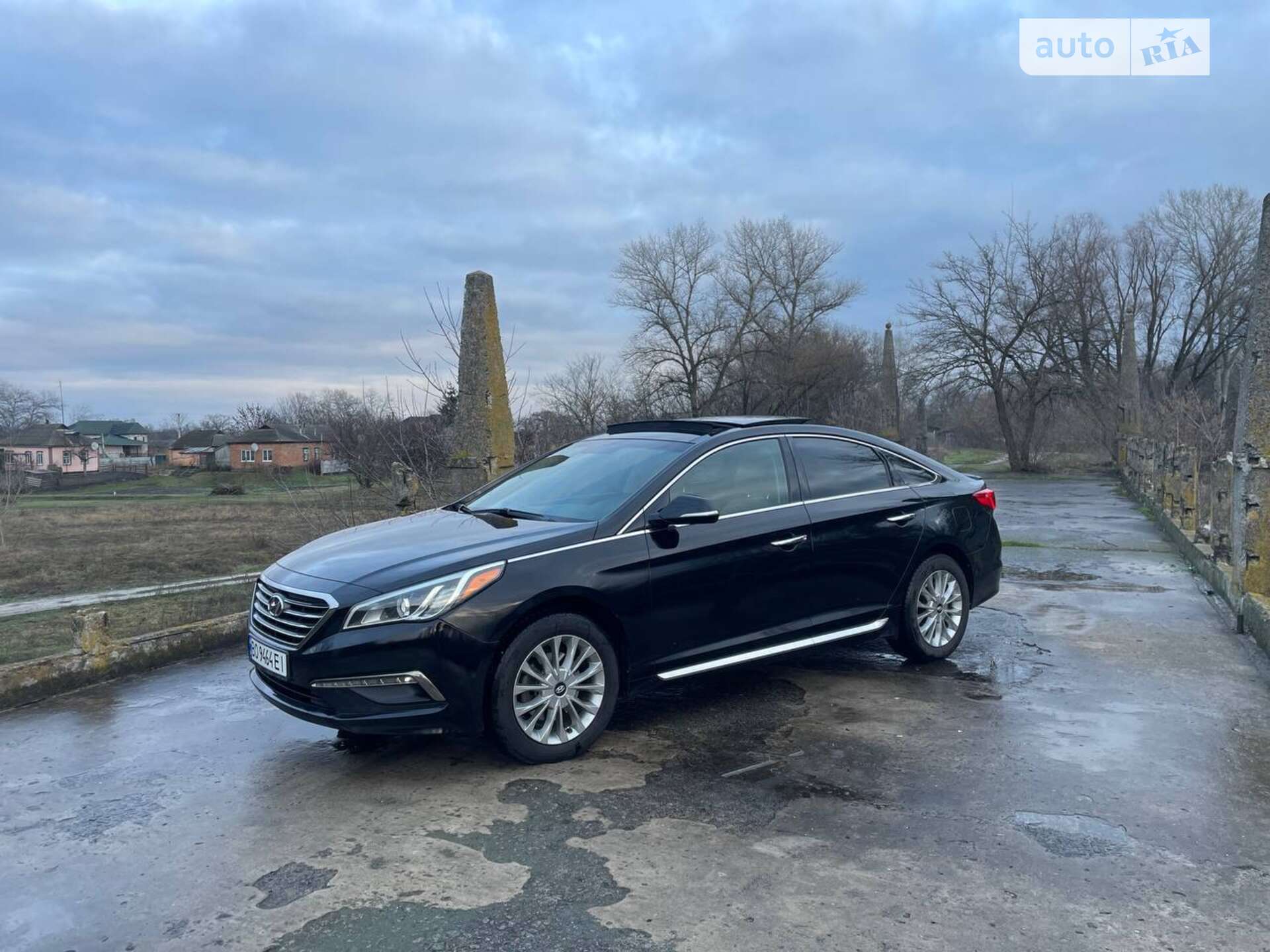Головне фото звіту автомобіля HYUNDAI SONATA 2015