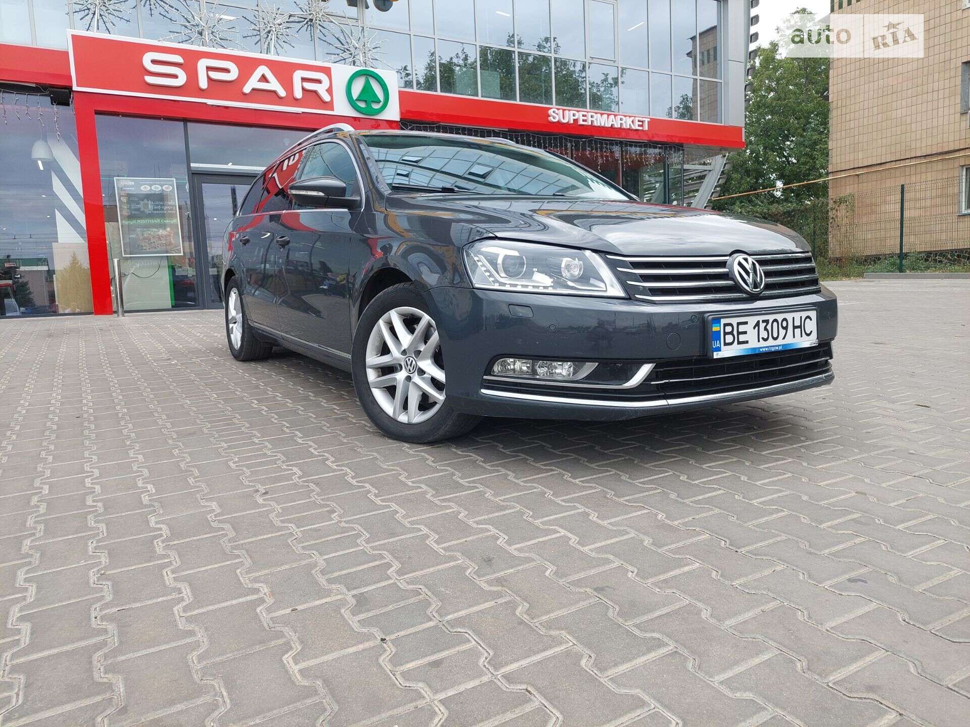VOLKSWAGEN PASSAT 2014