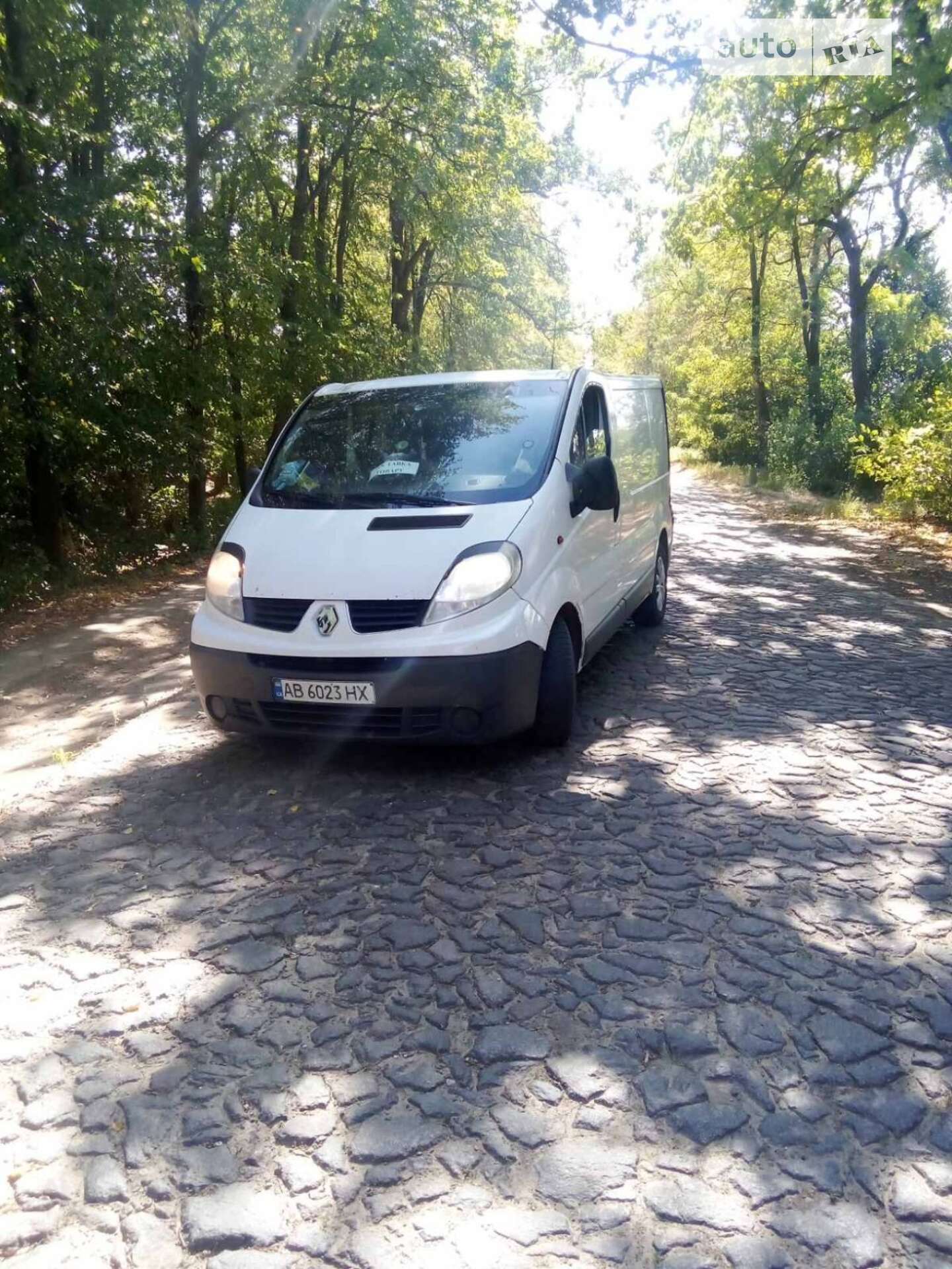 Головне фото звіту автомобіля RENAULT TRAFIC 2012