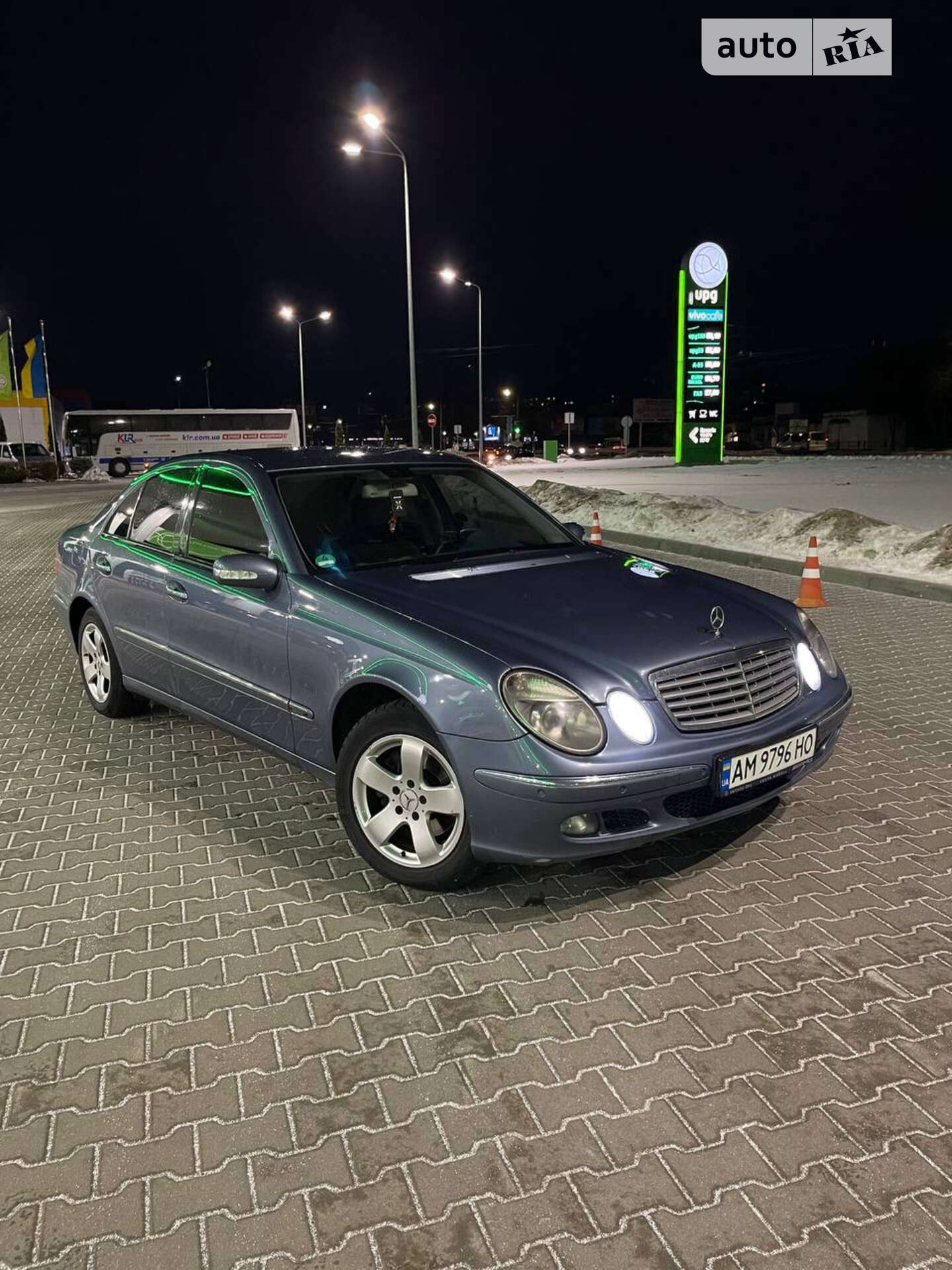 Mercedes-Benz E-Class 2005