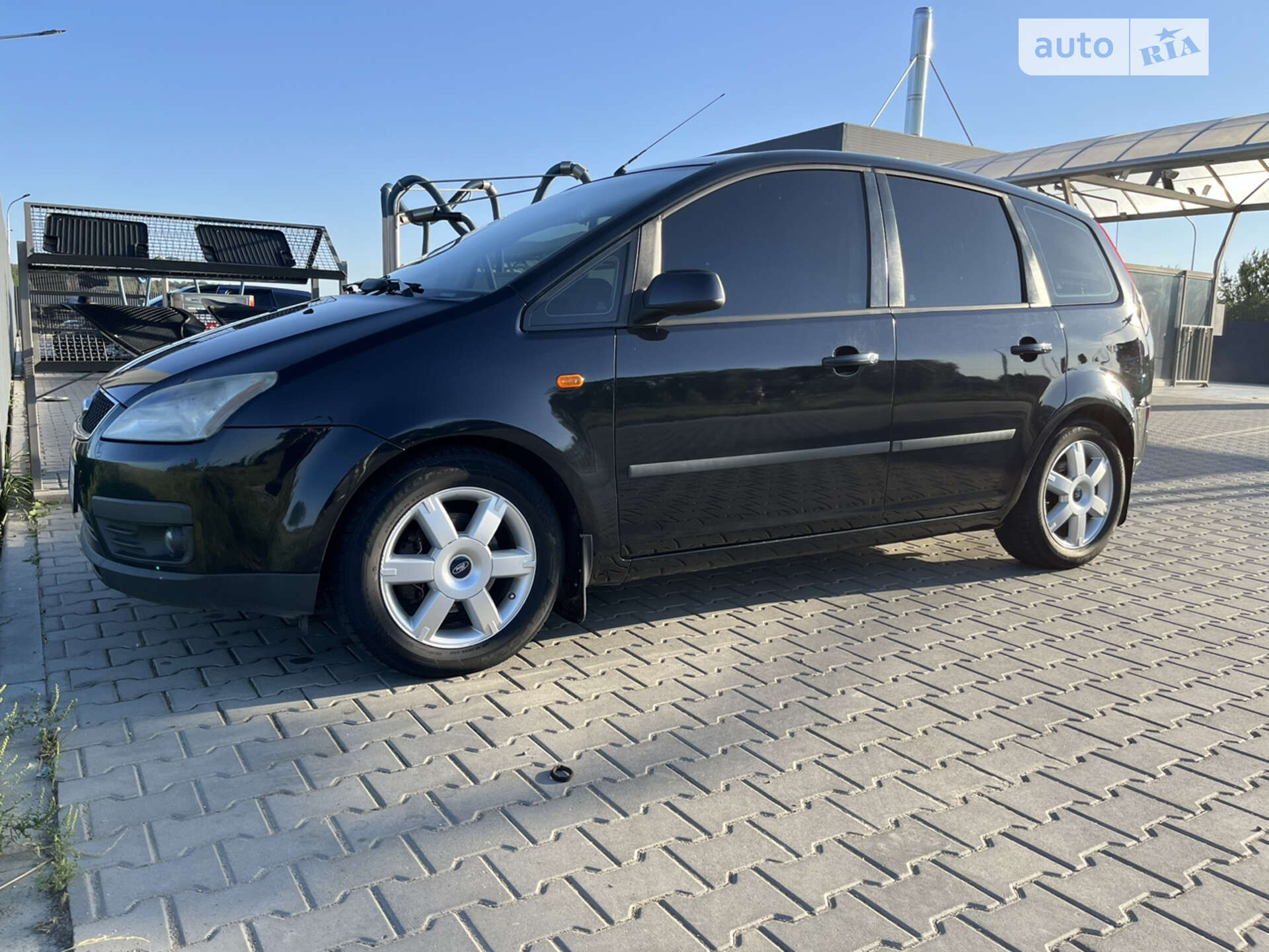 Головне фото звіту автомобіля FORD FOCUS C-MAX 2005