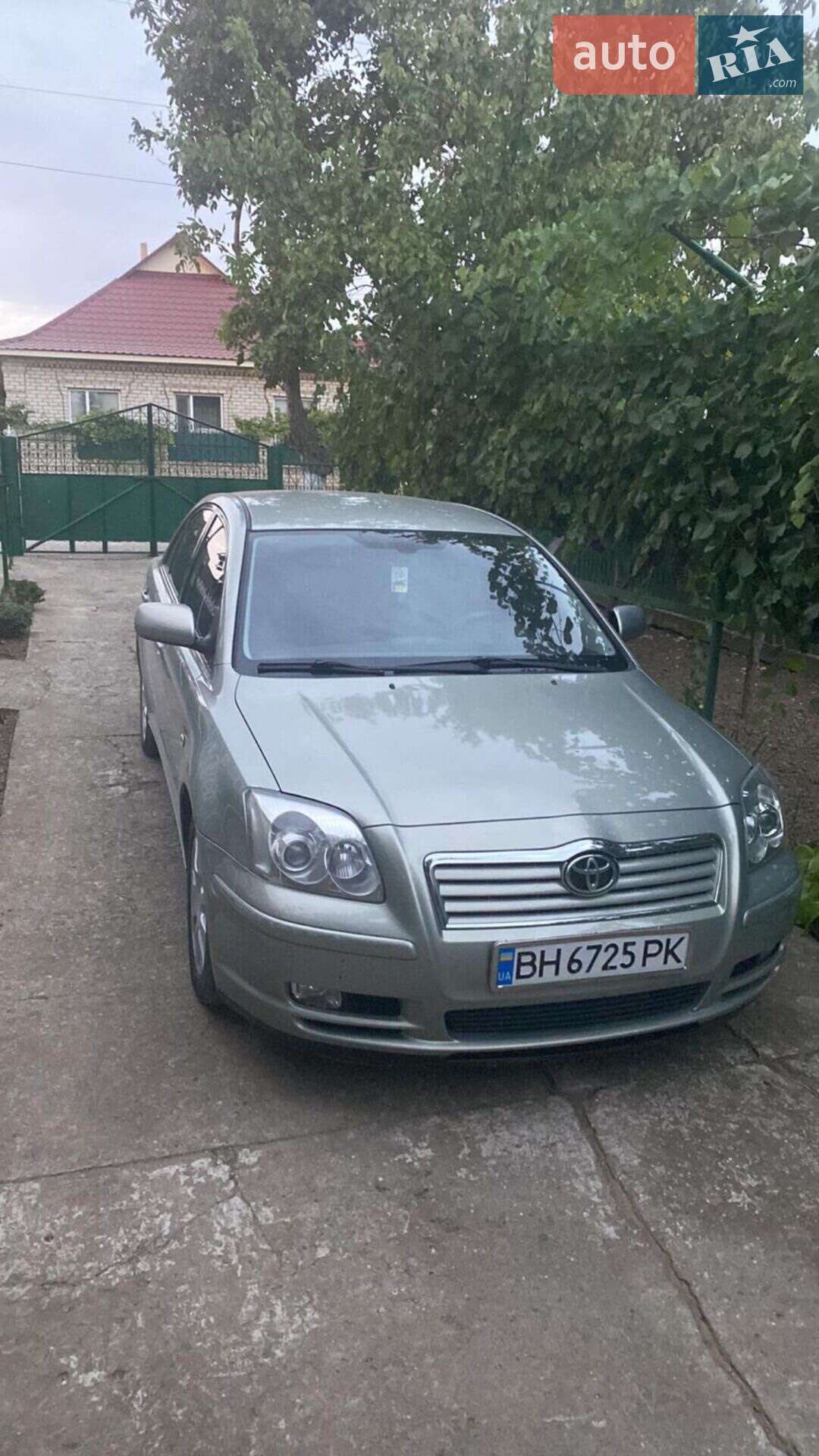 TOYOTA AVENSIS 2004