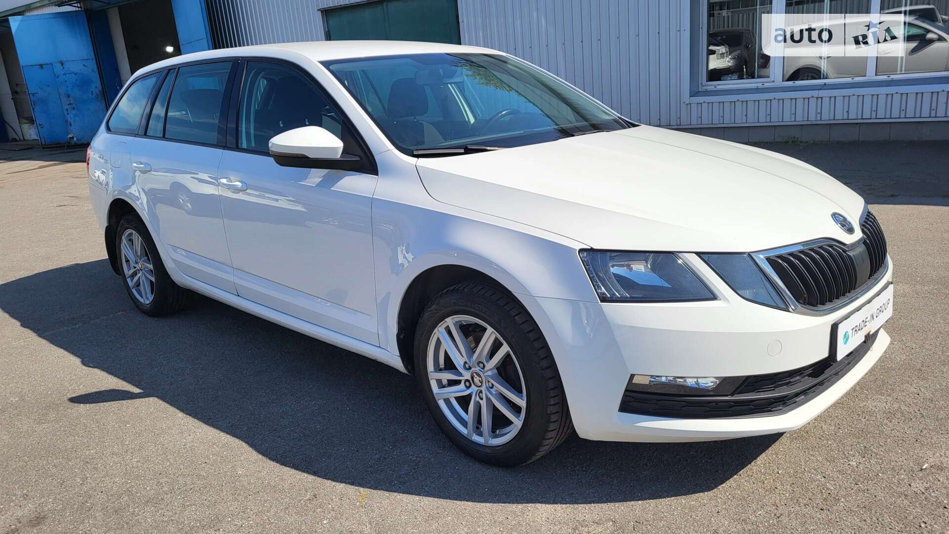SKODA OCTAVIA COMBI 2017