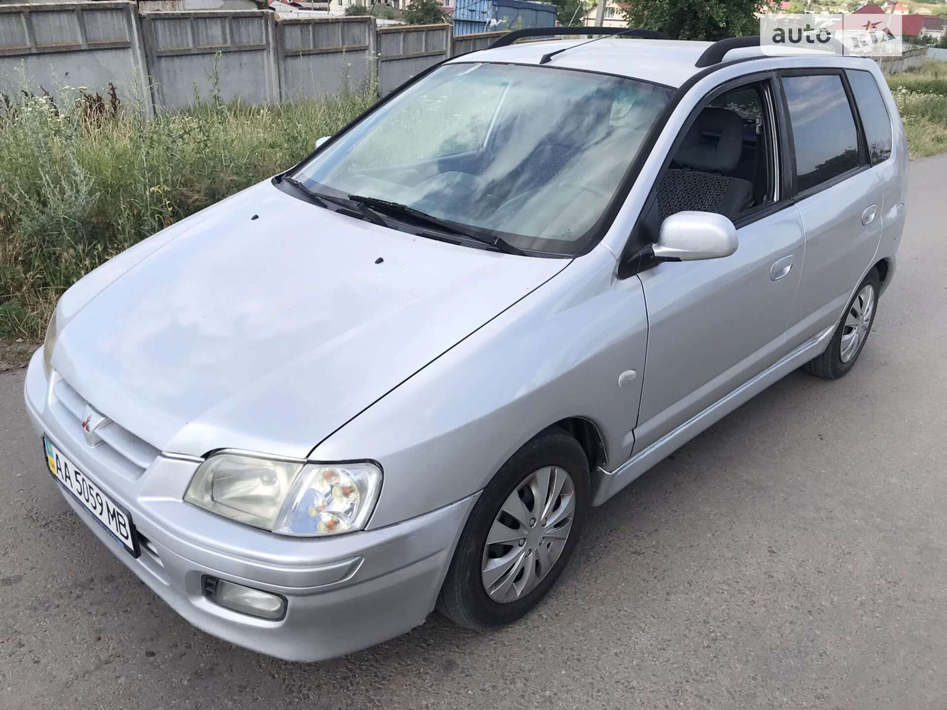 MITSUBISHI SPACE STAR 2002