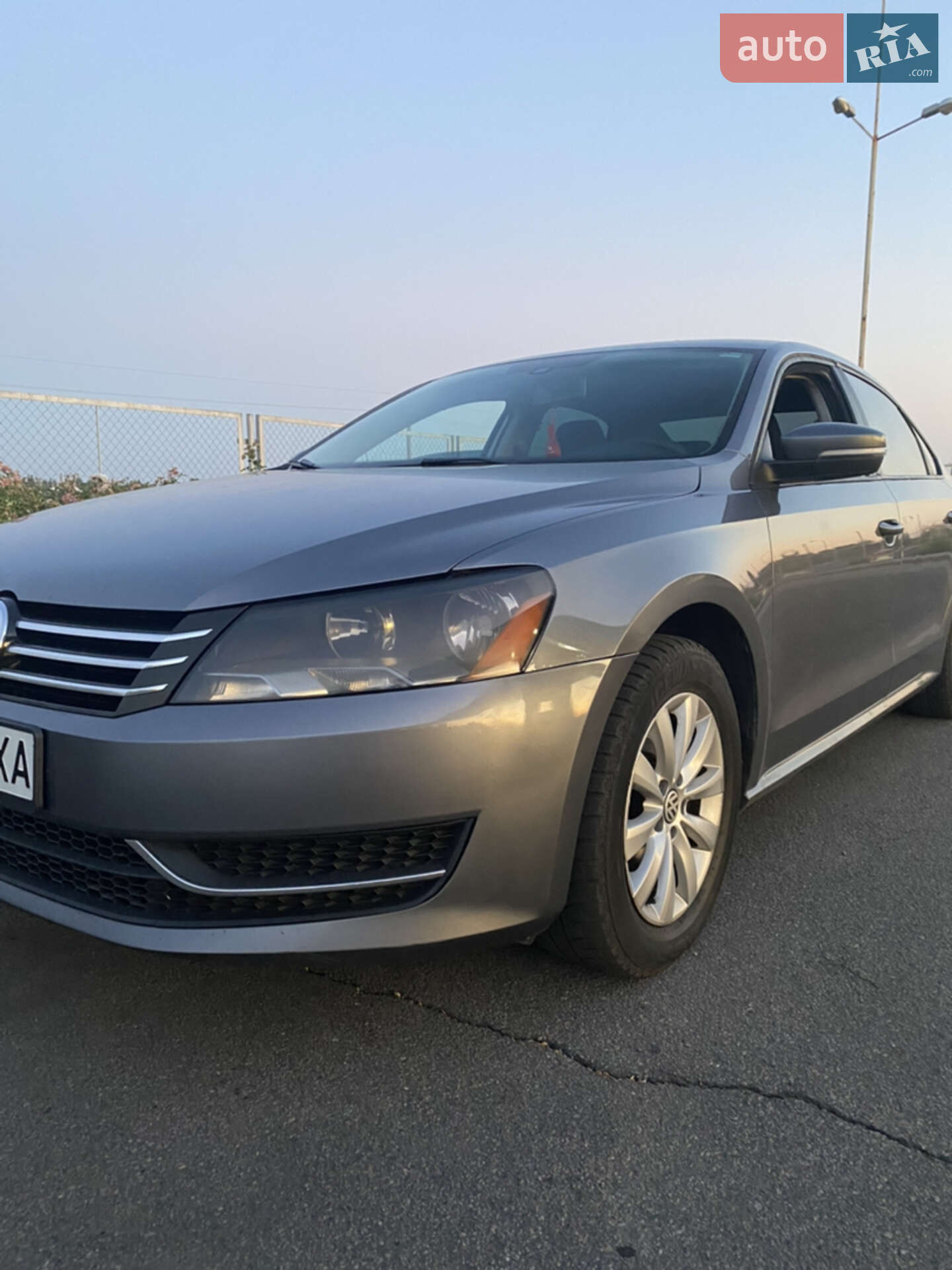 VOLKSWAGEN PASSAT 2012
