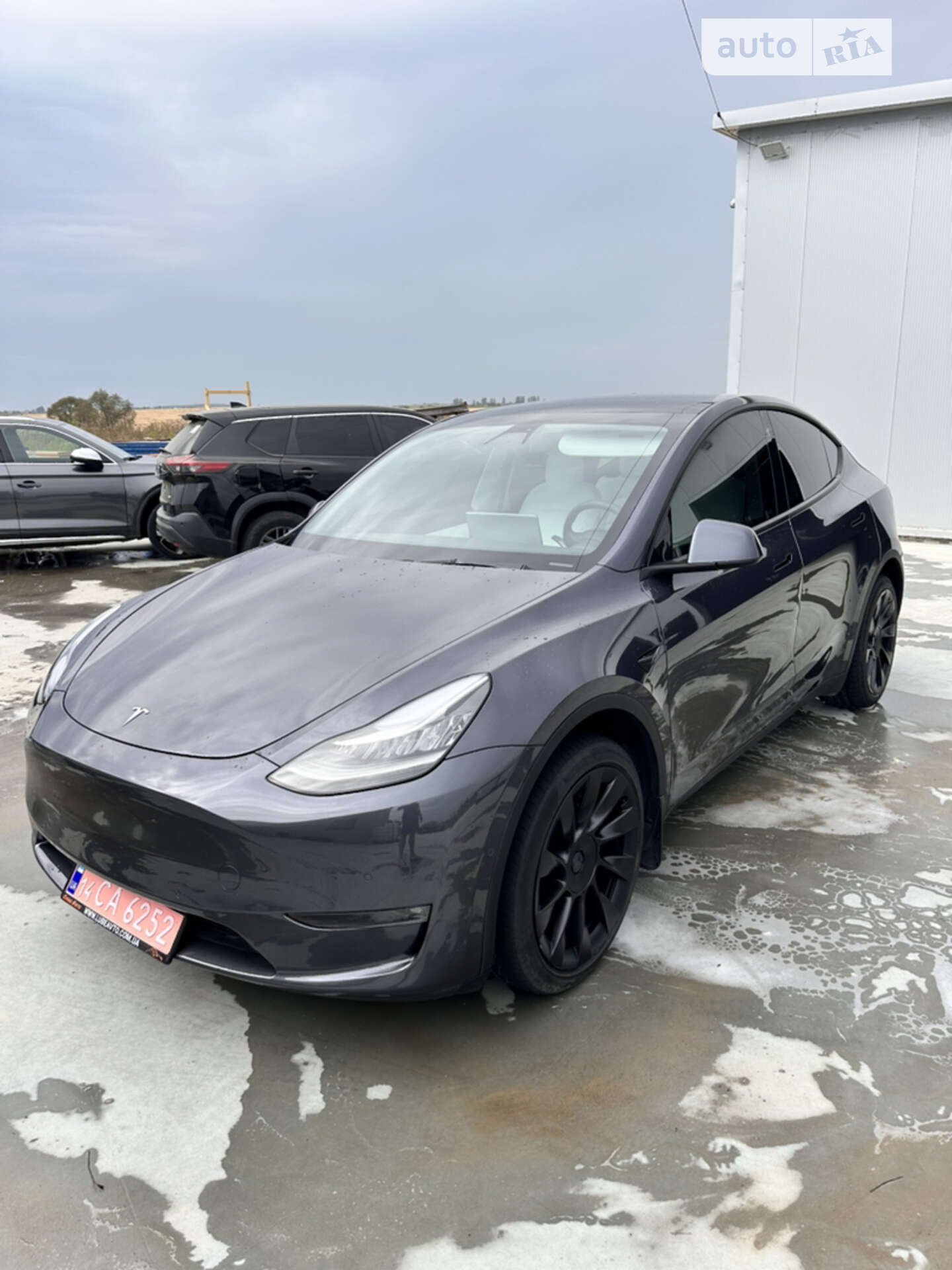 Tesla Model Y 2021