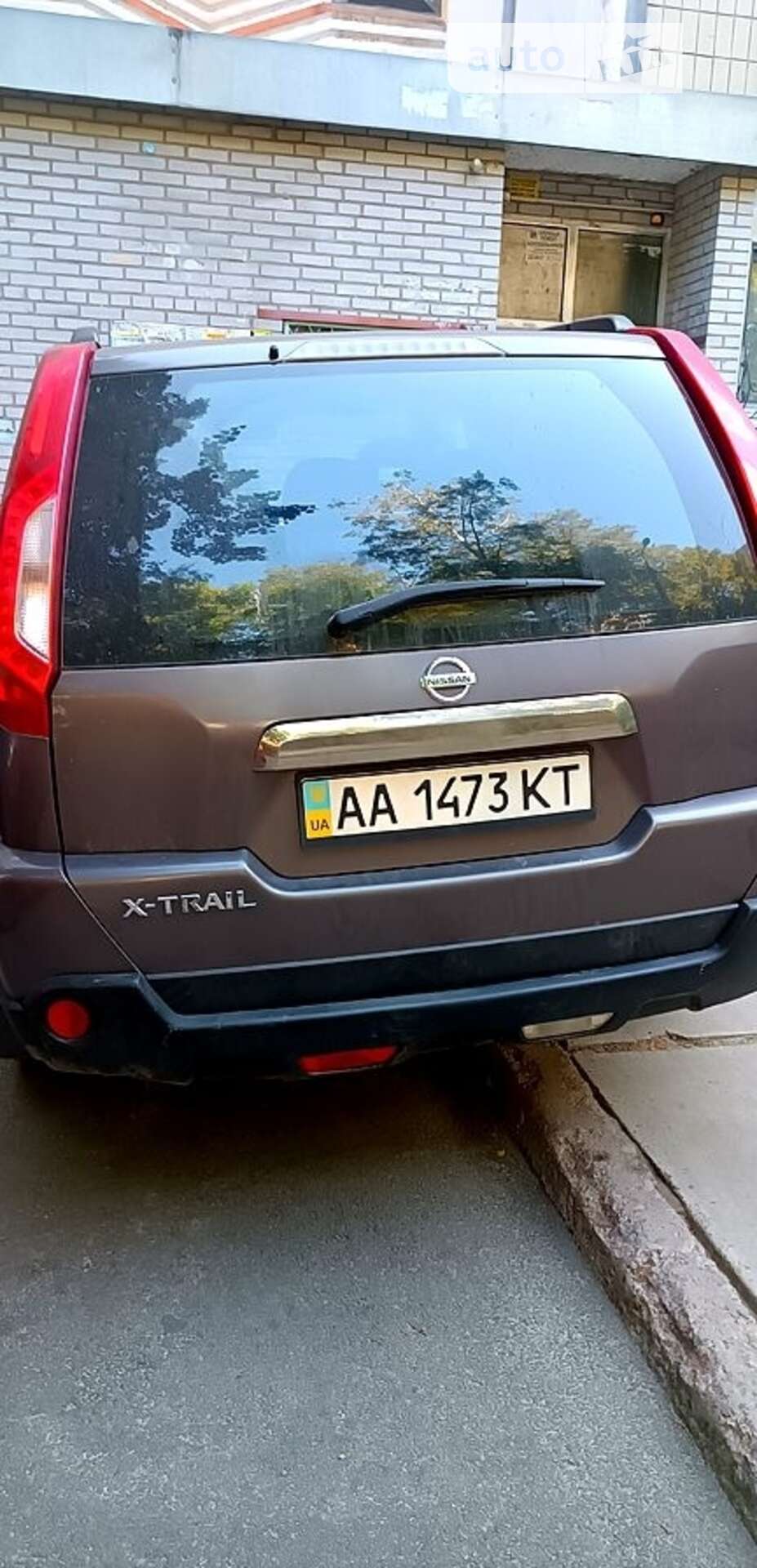 Головне фото звіту автомобіля NISSAN X-TRAIL 2011