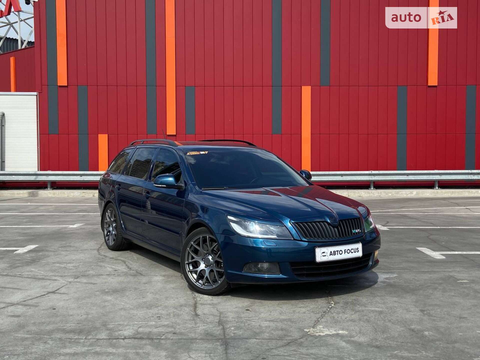 Головне фото звіту автомобіля SKODA OCTAVIA 2012