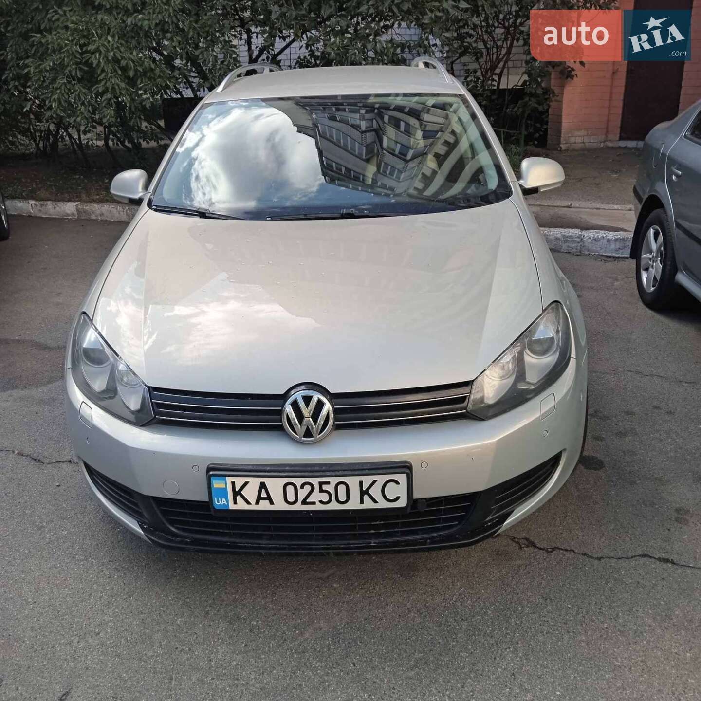 VOLKSWAGEN GOLF 2010