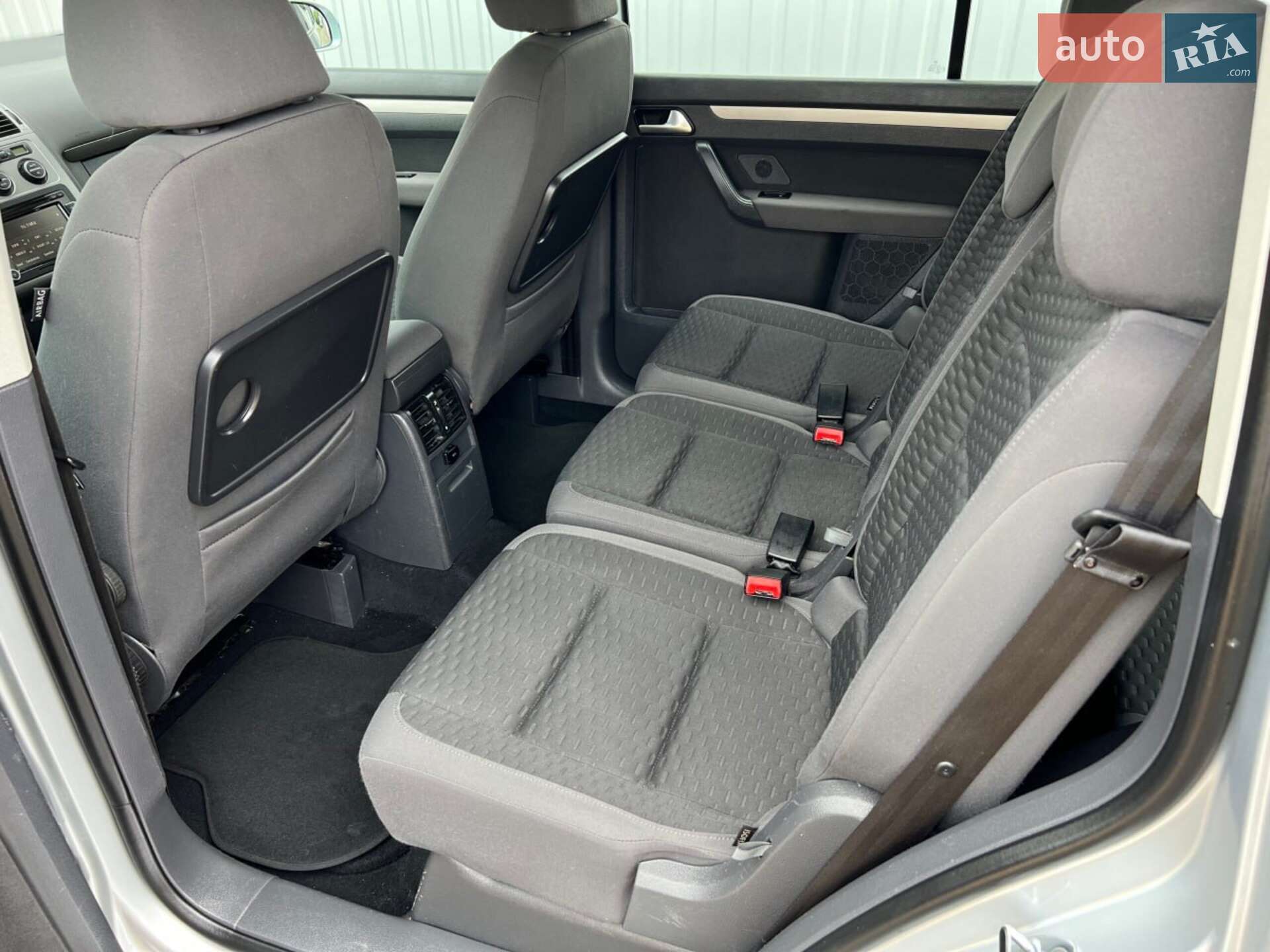 VOLKSWAGEN TOURAN 2008