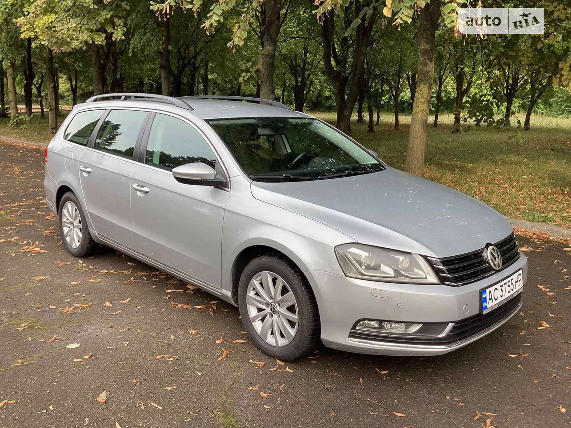 VOLKSWAGEN PASSAT 2012