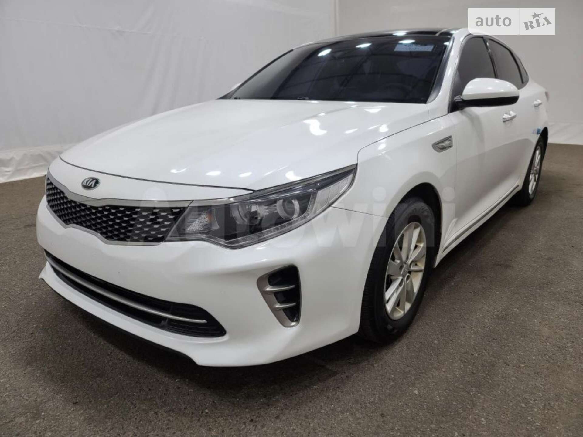 KIA K5 2016