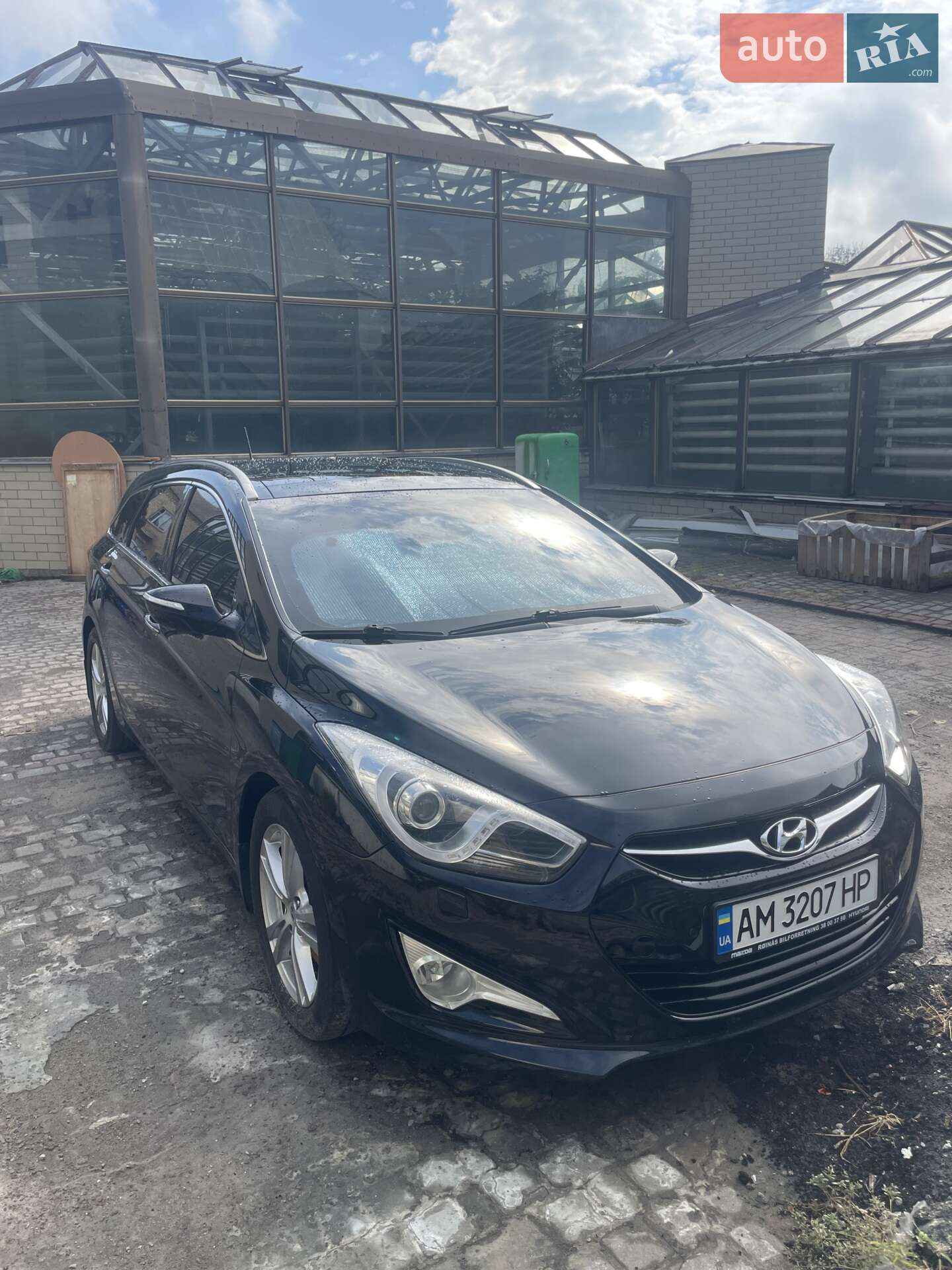 HYUNDAI I40 2011