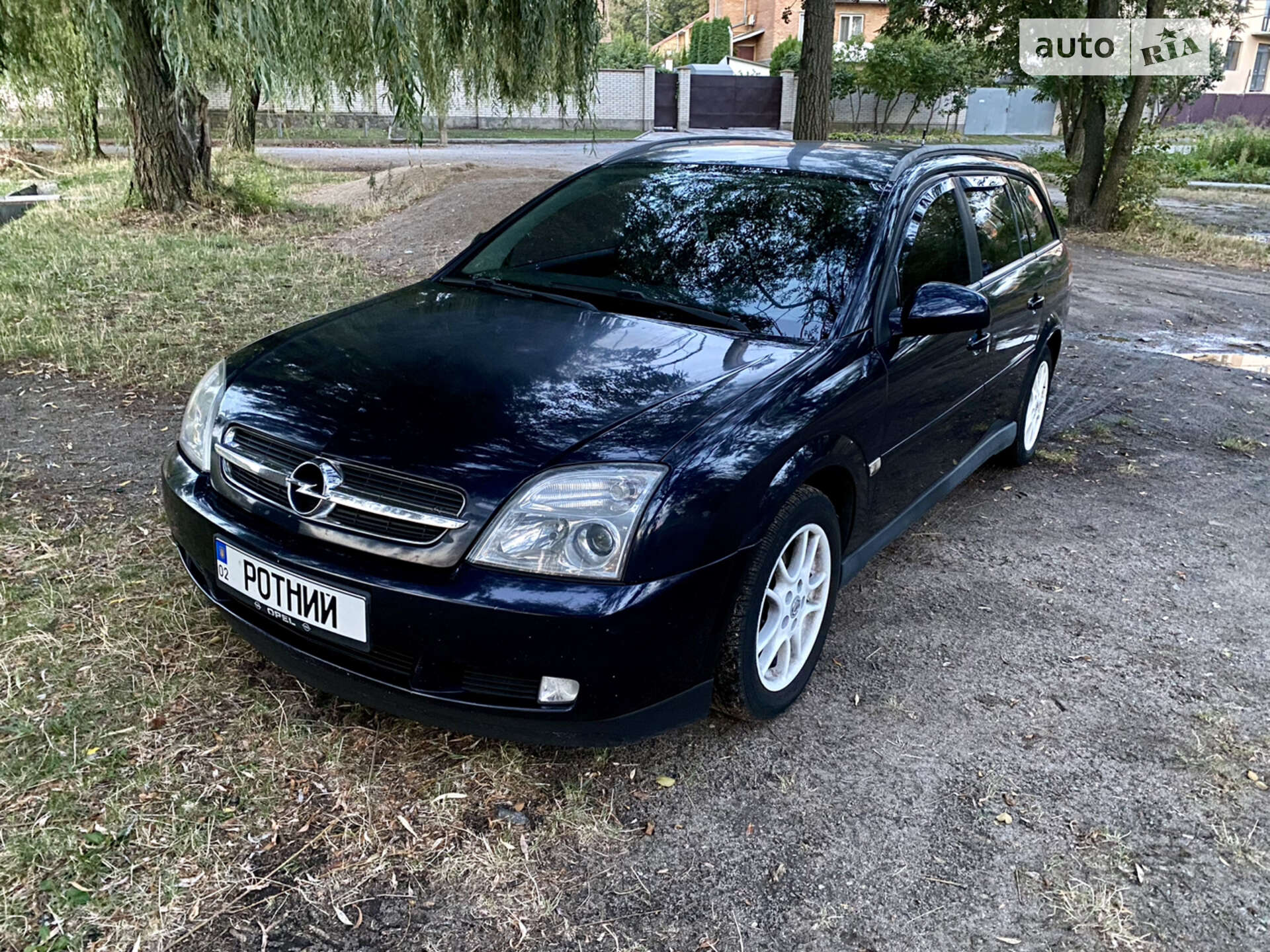 Головне фото звіту автомобіля OPEL VECTRA 2004